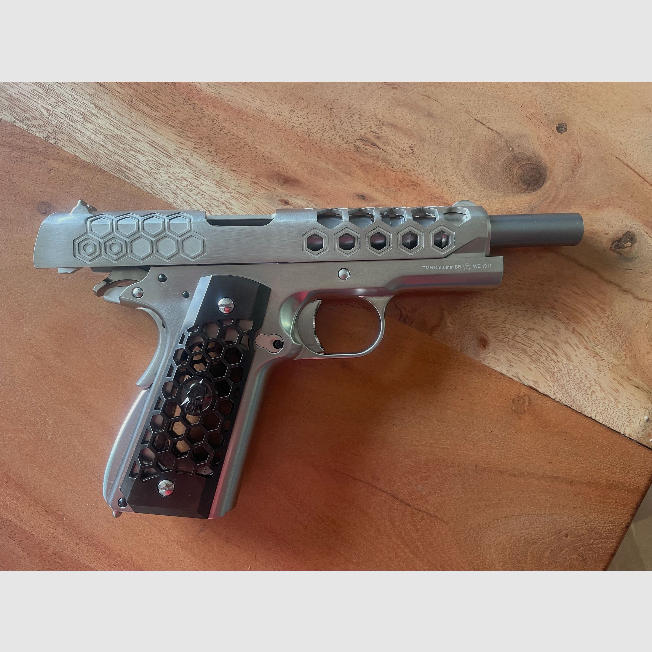 WE M1911 Hex Cut - GBB 6 mm, argent (pistolet AirSoft)