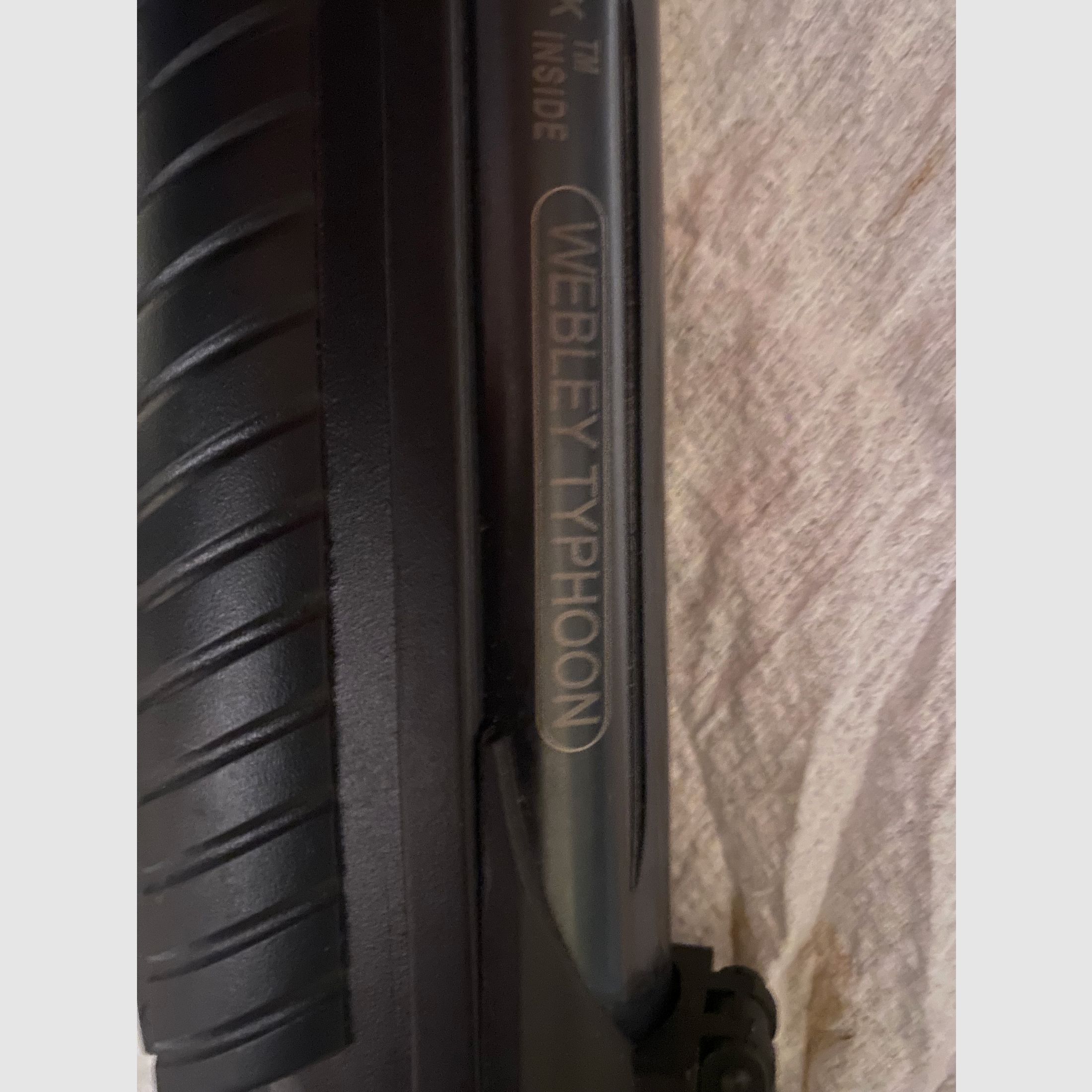 Pistola ad aria Webley Typhoon