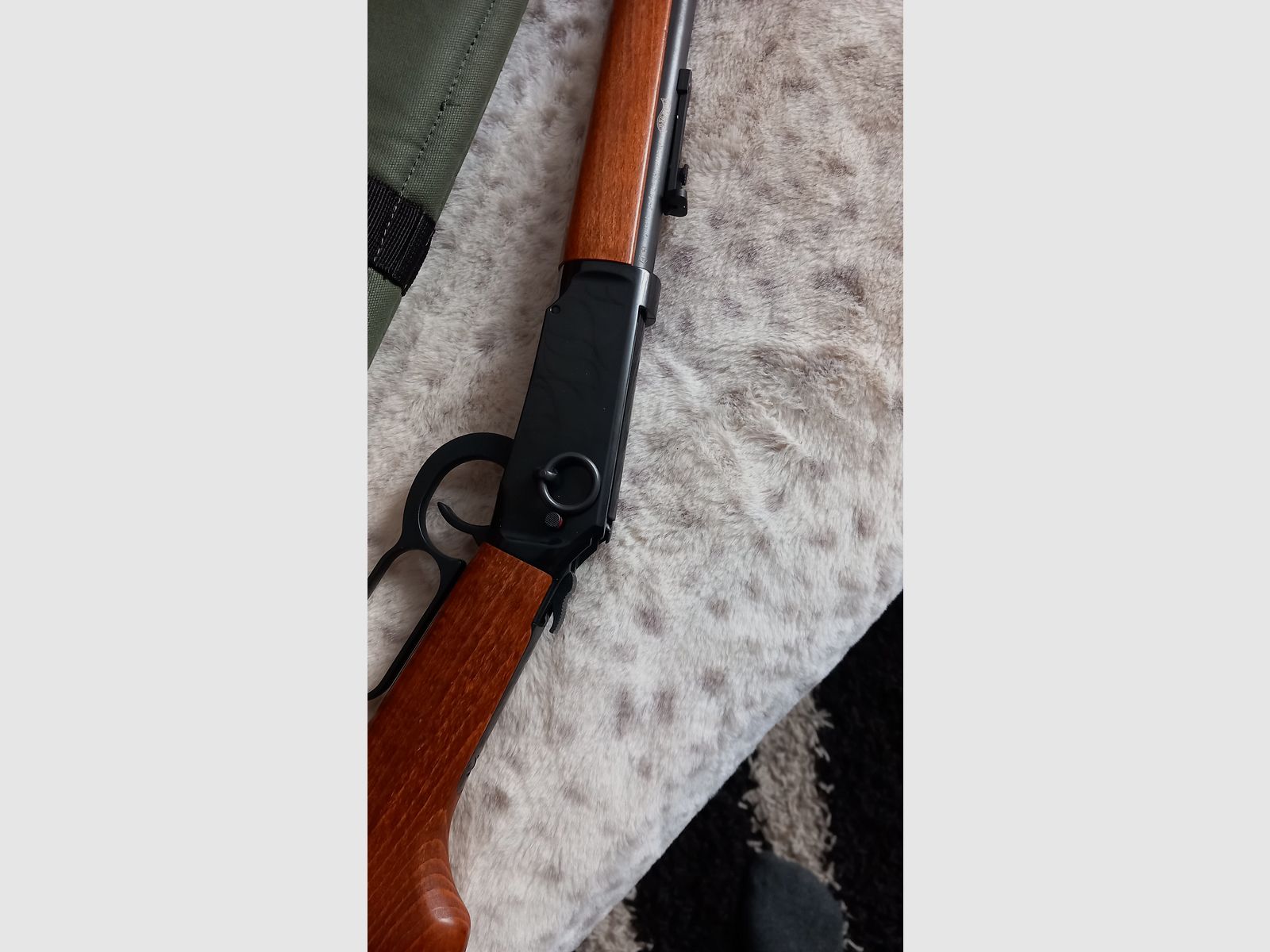 Winchester CO2 air rifle, image 2 of 10