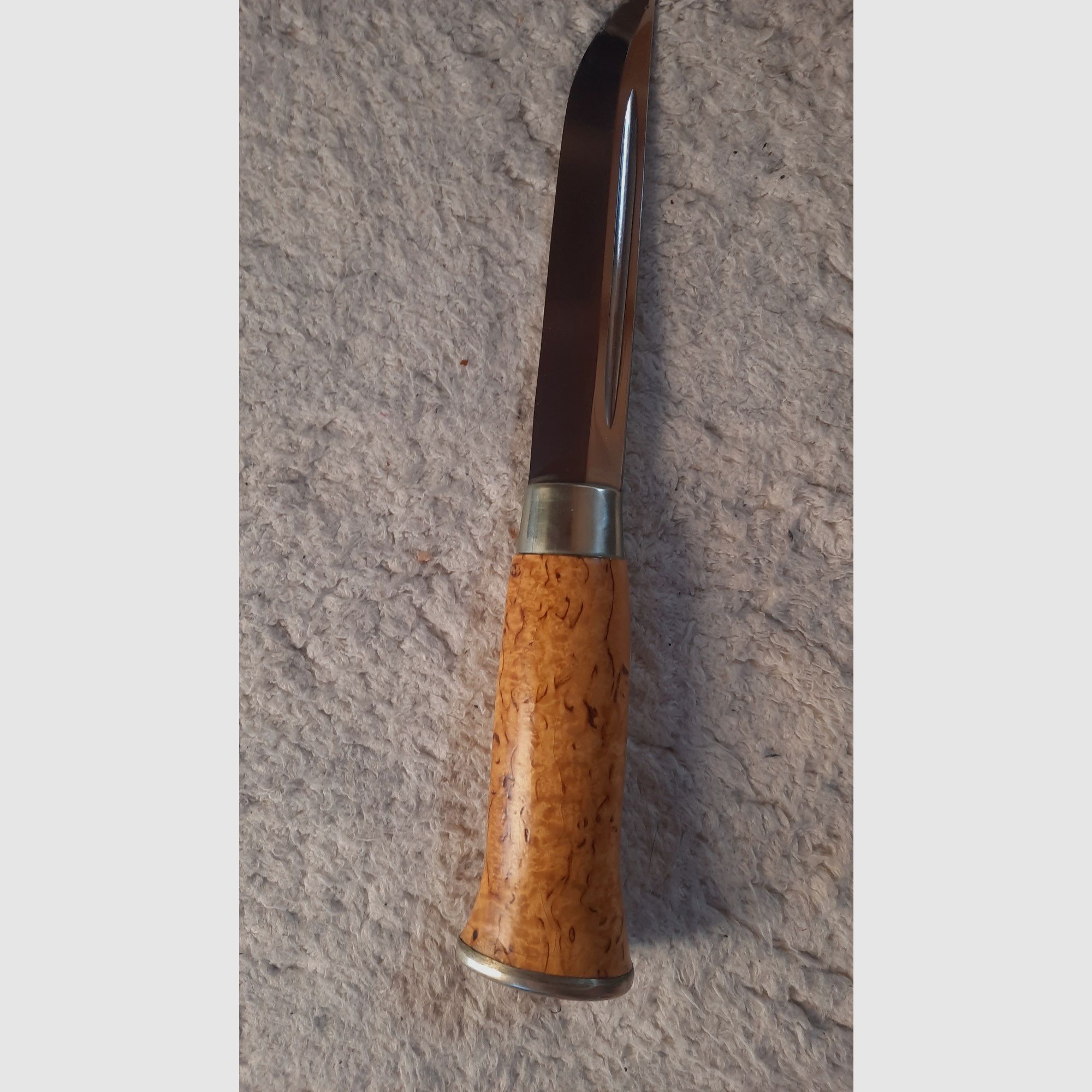 Bellissimo coltello da caccia e da esterno Kauhava dalla Finlandia. PUUKO Messer