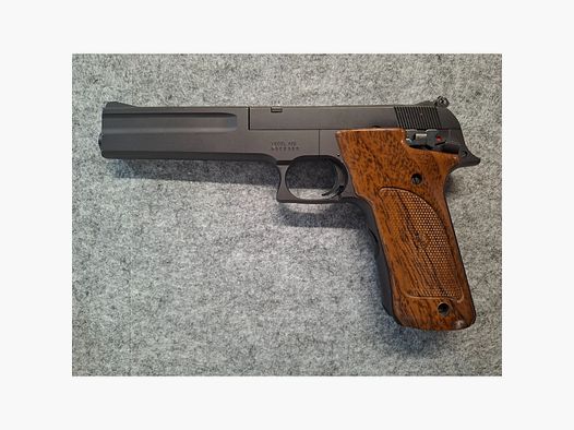Smith & Wesson Mod. 422 used