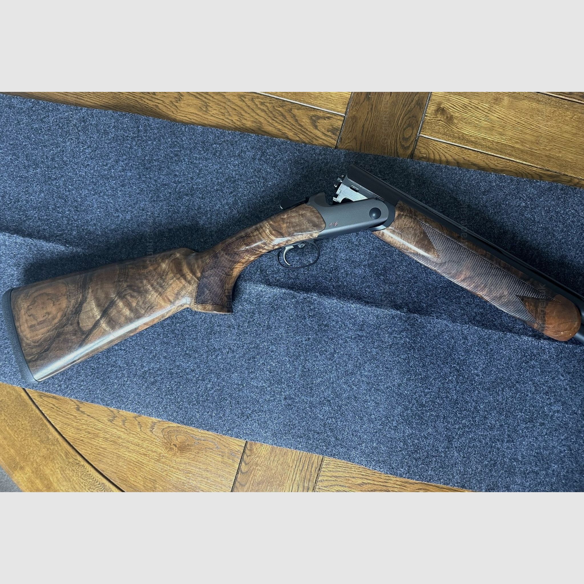 Blaser F16 Sporting, 12/76, 30", Holzklasse 5