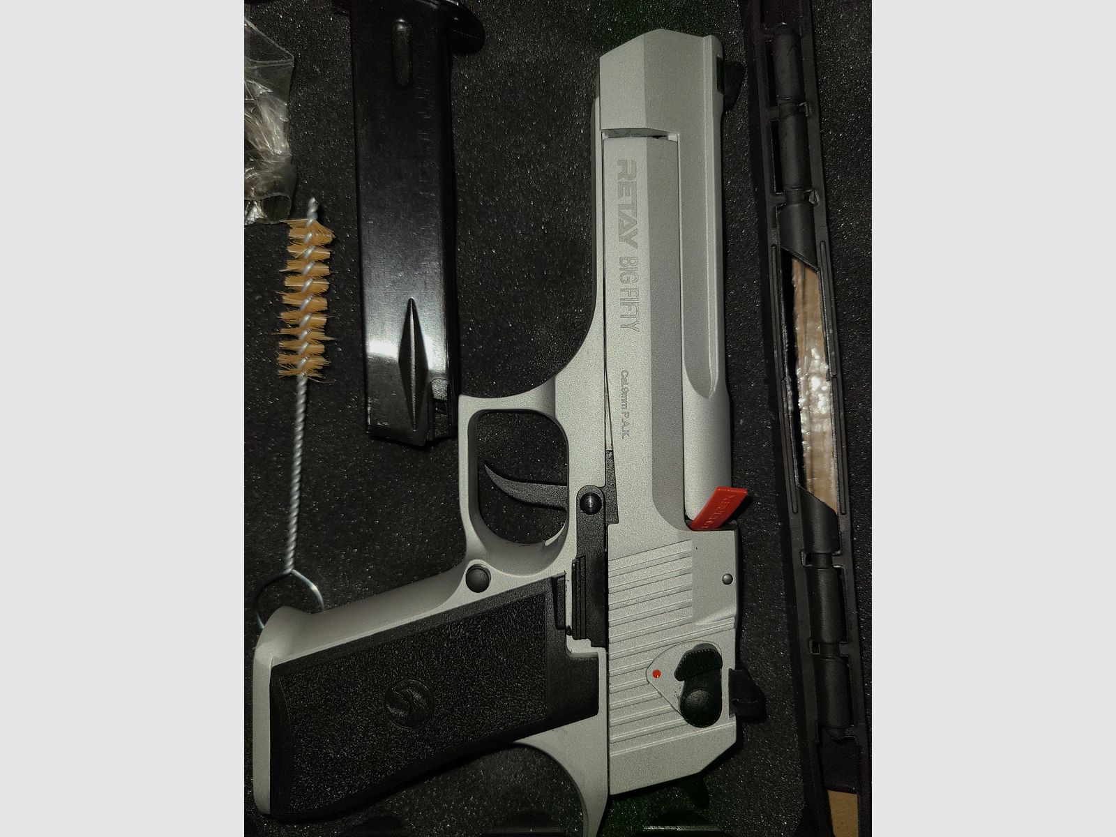 RETAY BIG FIFTY / VERCHROMT SILBER / mit Zubehör 3 MAGAZINE / mit OVP / cal. 9mm P.A.K. / PTB 1074 / SCHRECKSCHUSS GAS PISTOLE / SILVESTER / SELBSTVERTEIDIGUNG / NEUWERTIG