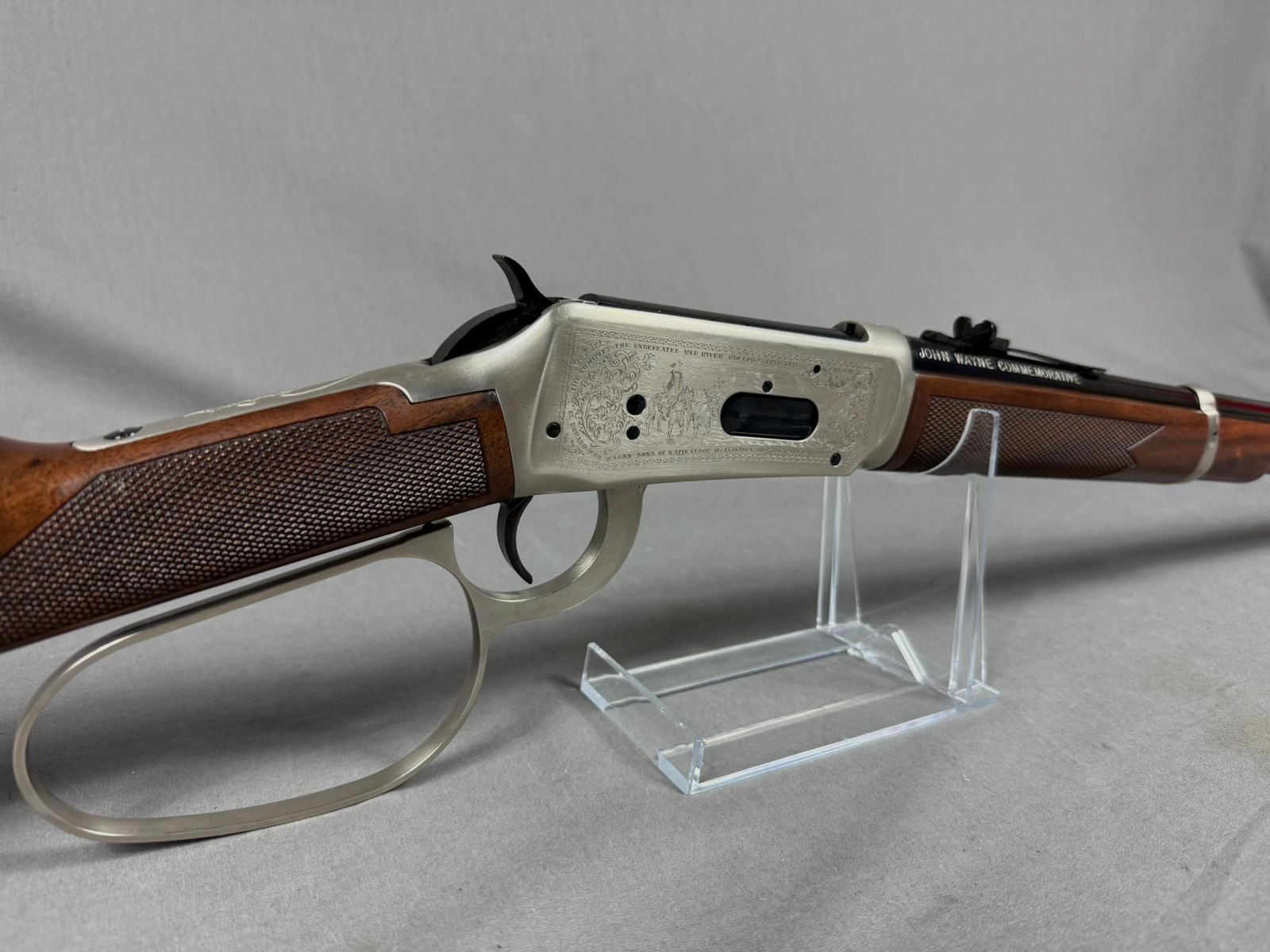 Winchester Mod. 1894  "John Wayne Commemorative"   (.32-40 WCF)