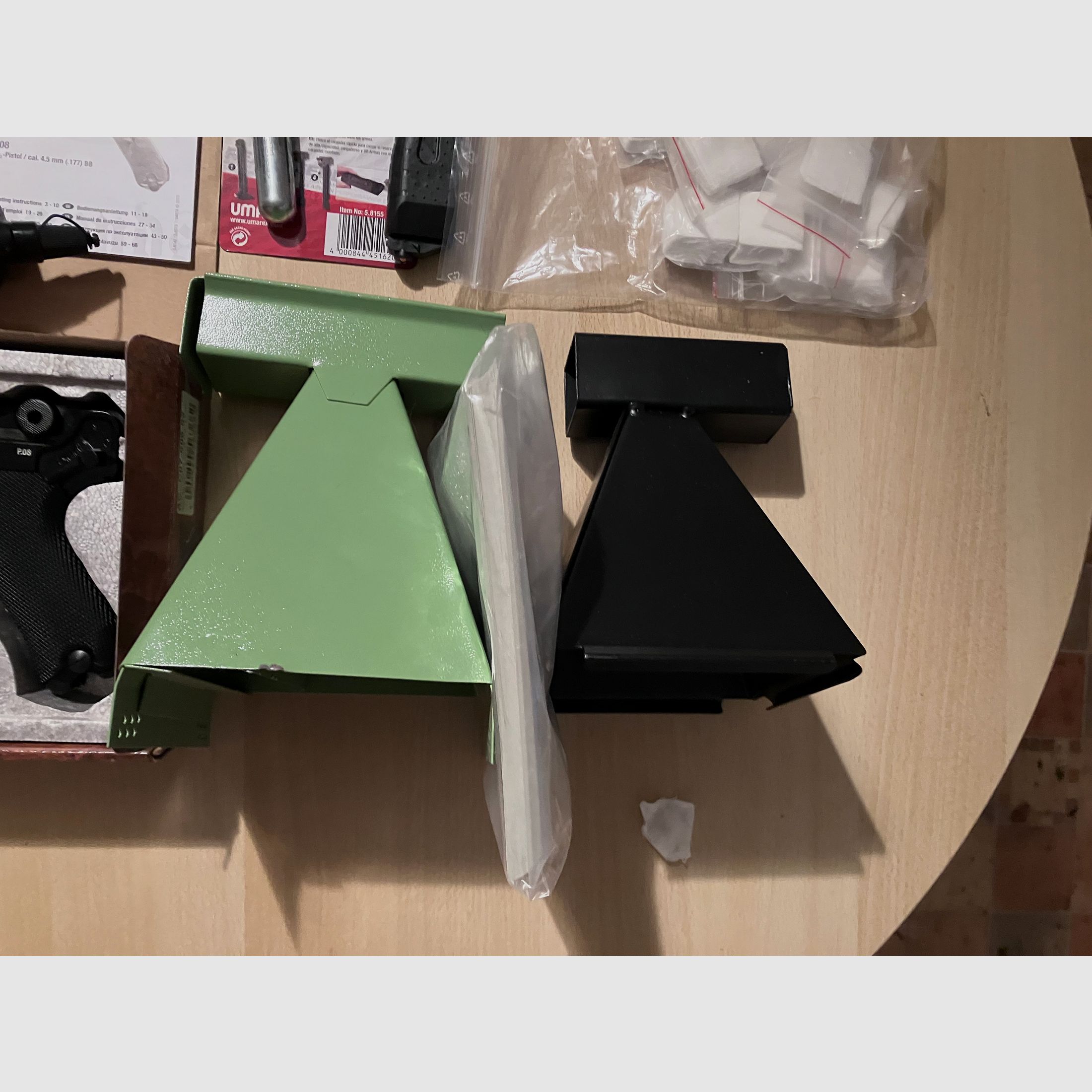 Luger P08 4.5mm Blowback met uitrusting