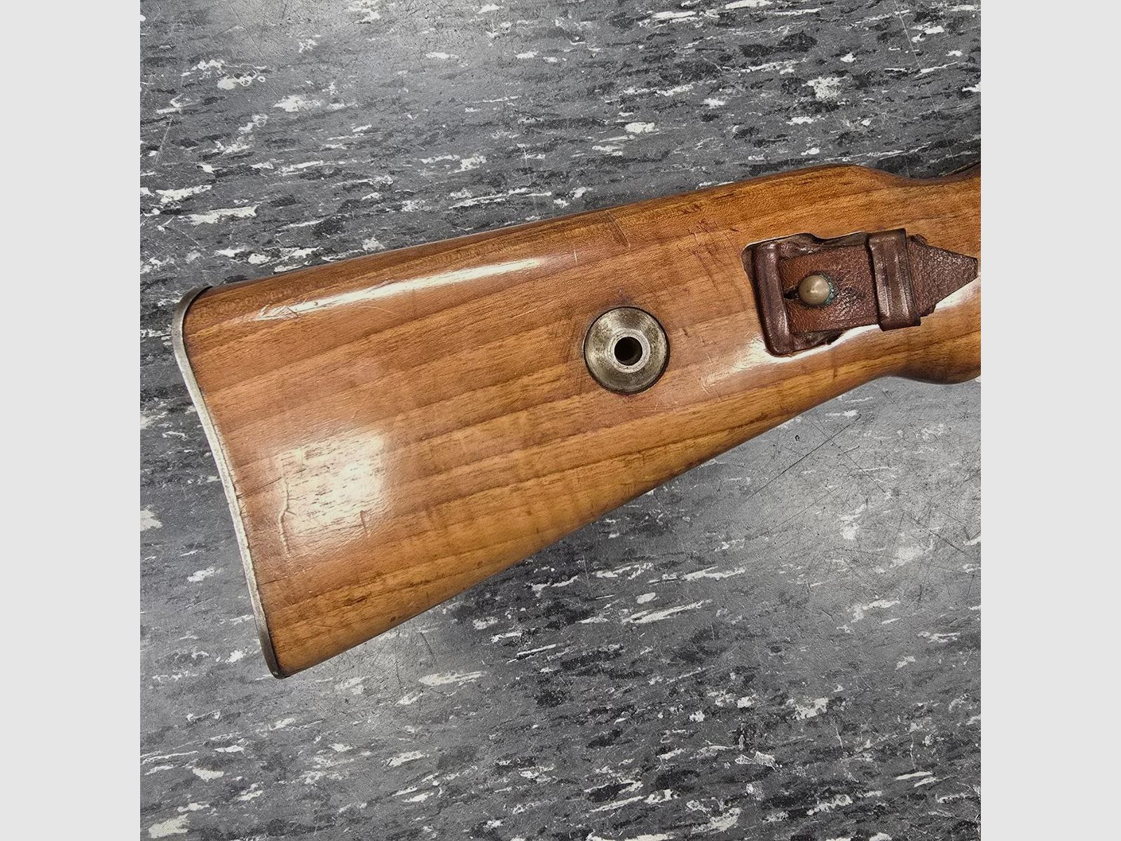 Gustloff Wehrsportgewehr – Calibre .22 lfb (cargador único)