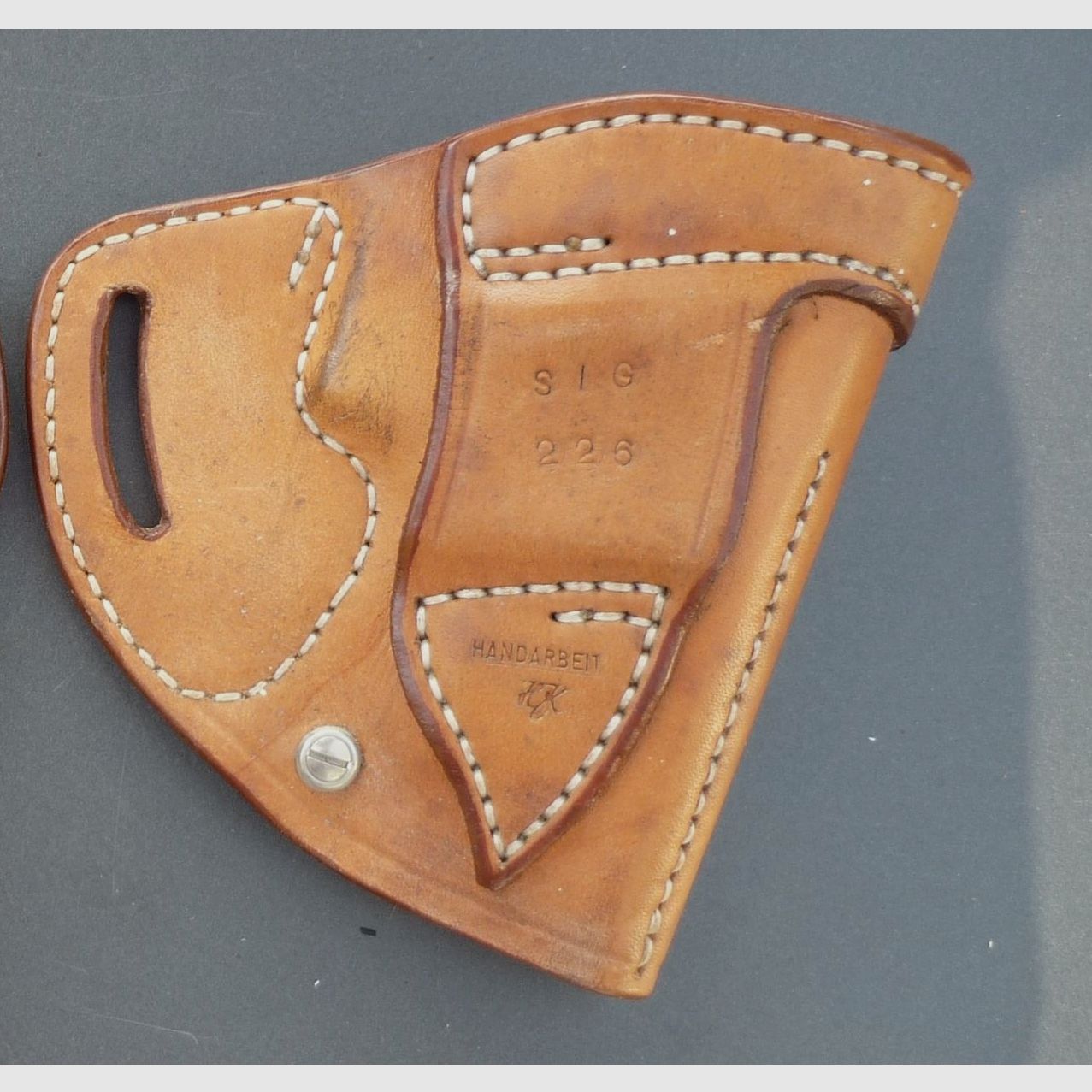HKDesign Holster Art. Nr. 035 "Secret Service" Holster für SIG 226 mit eingenähten Lederkornschienen