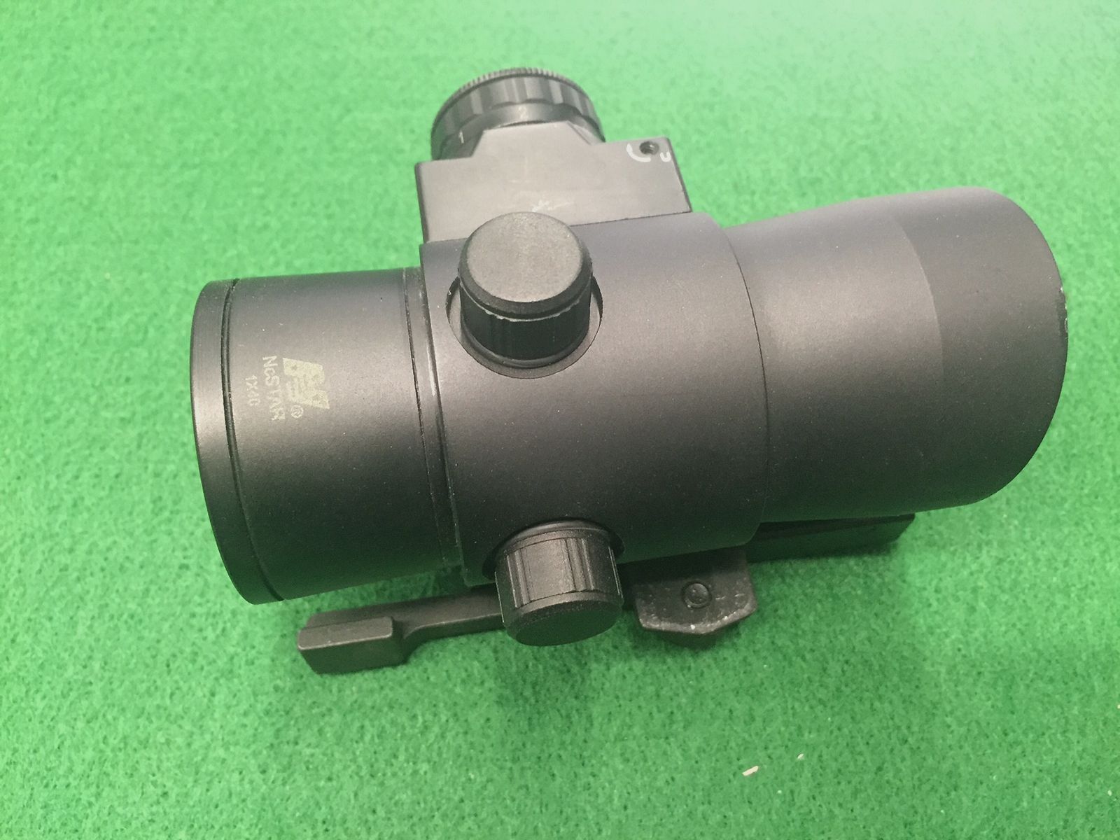 NCStar Rotpunkt 1×40, Bild 1 von 2
