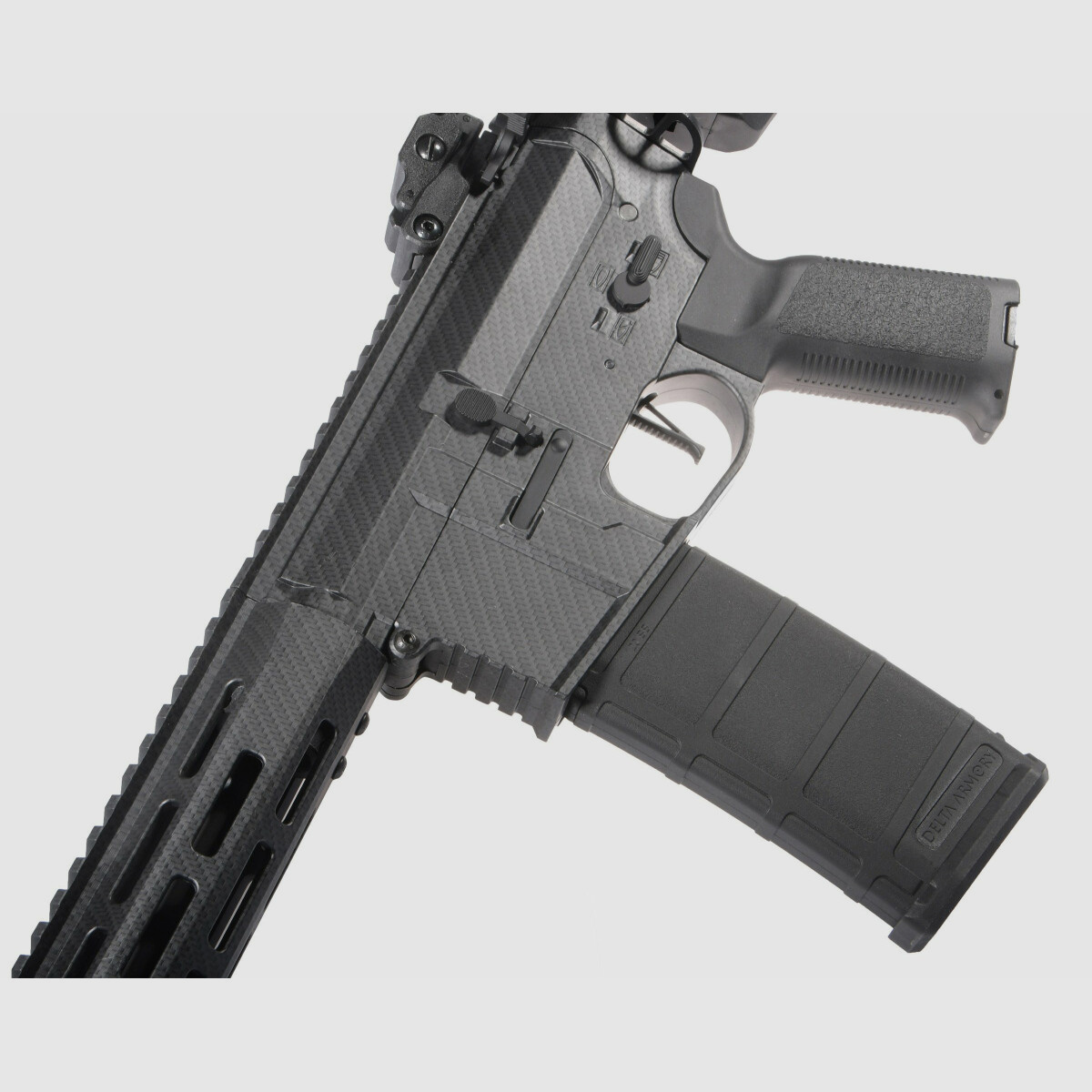 M4 AR15 M-LOK 8 pollici CHARLIE EAGLE ETU Carbon S-AEG Fucile Airsoft Libero da 18 anni | Delta Armory