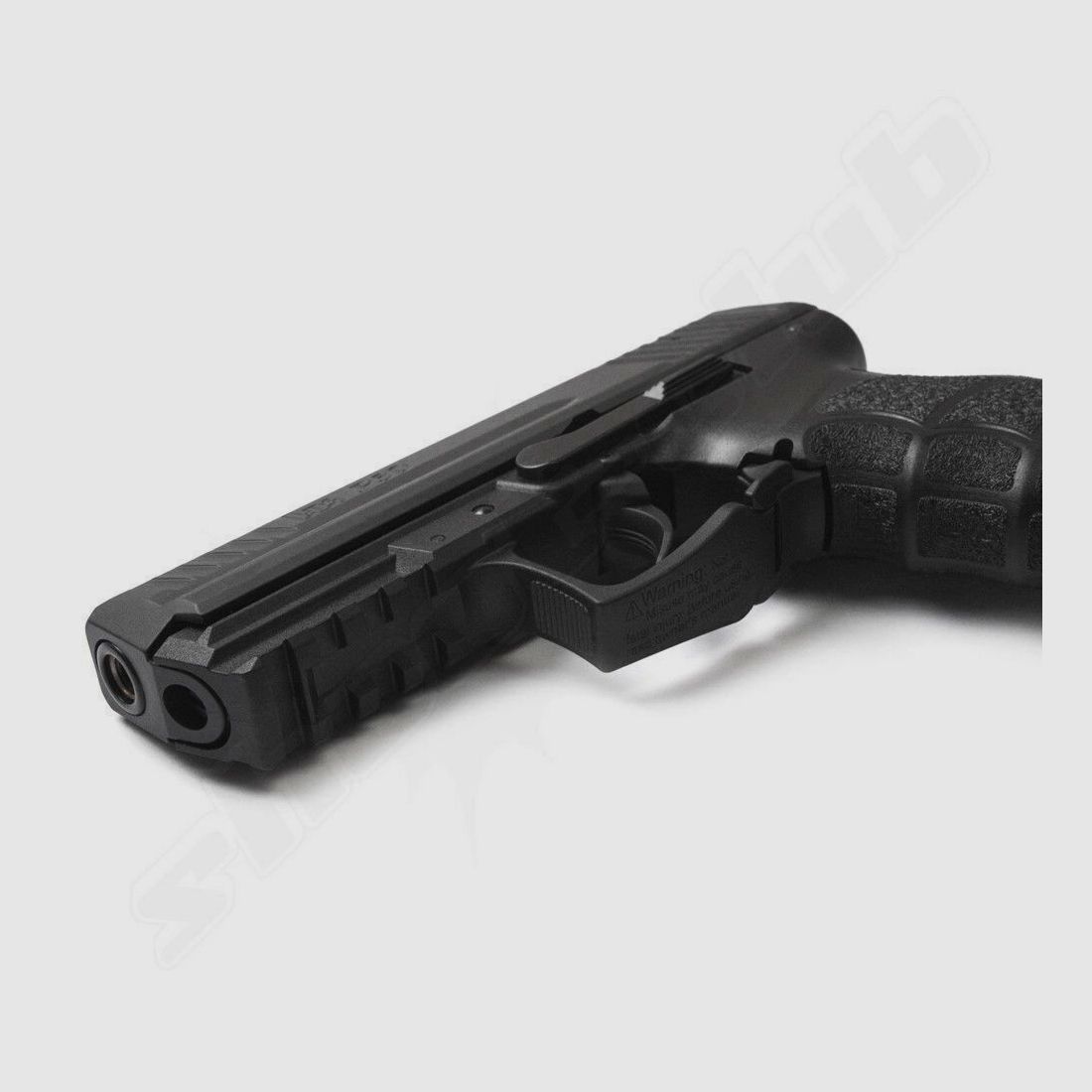 Heckler & Koch	 H&K P30 Schreckschusspistole brüniert + Platzpatronen