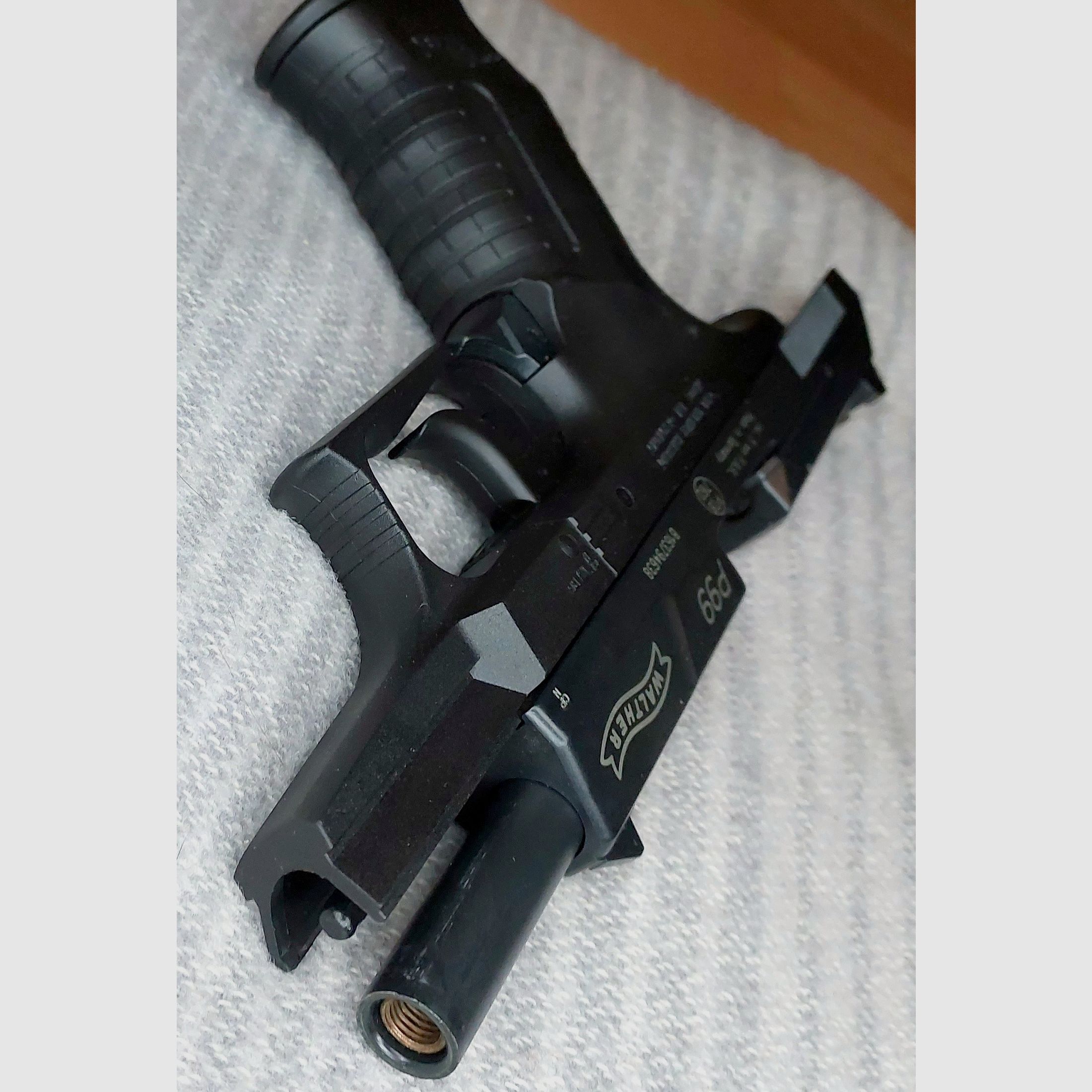 Pistola de fogueo Walther P99 9mm P.A.K. (PTB 762) con multisalida