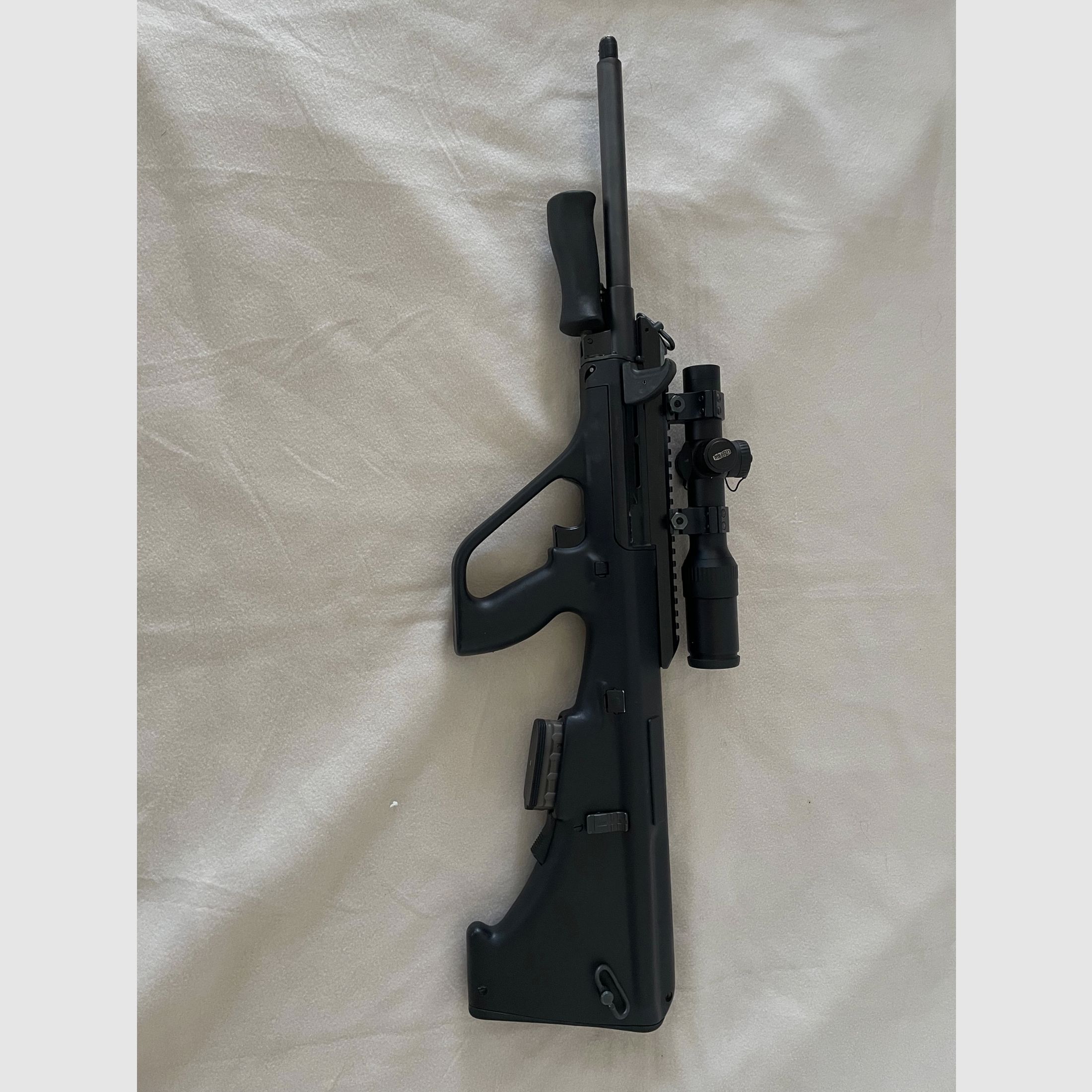 AUG with 4x optic, image 3 of 7