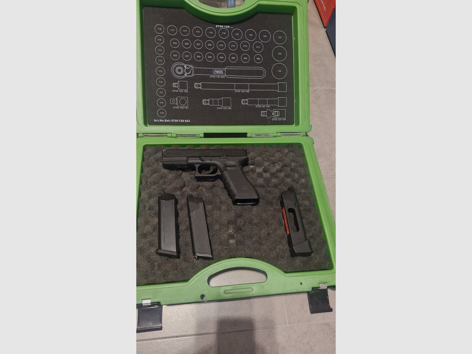 Selling various Airsoft equipment here