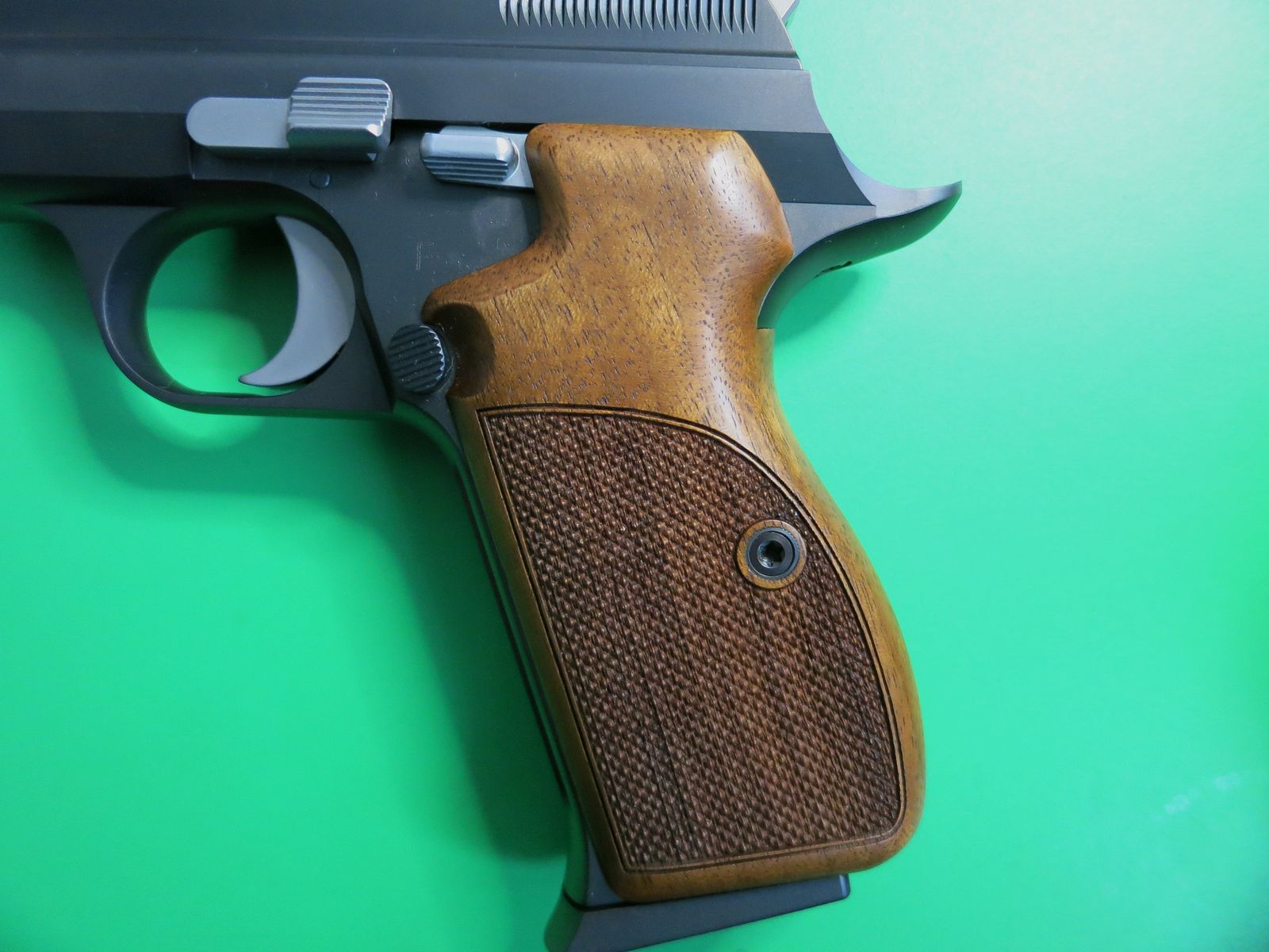 SIG Sauer P210 LEGEND, ungeschossen, deutsche Sammler-Fertigung Eckernförde, Kaliber 9mm Luger      #94