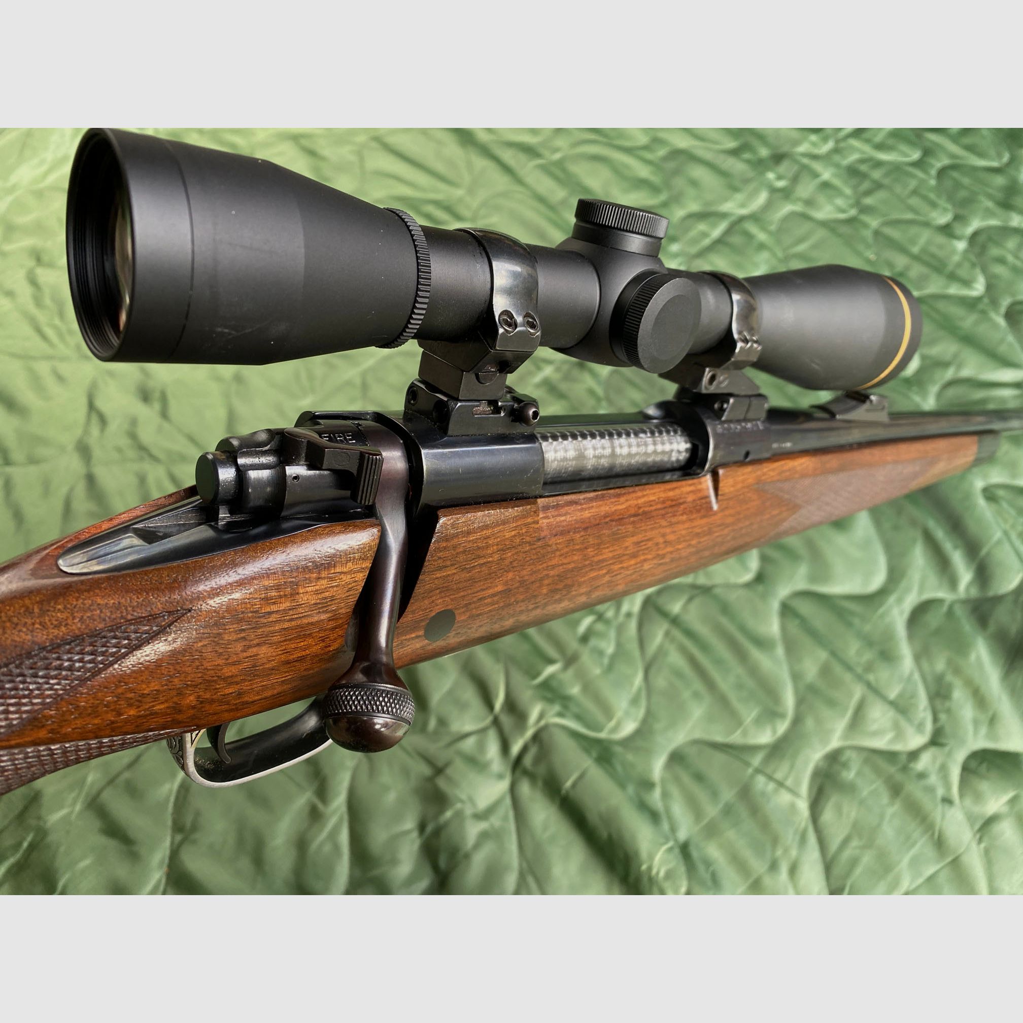 Winchester 70 - 7mm RemMag - Top Shooter! Sondergravur Steinbock! Timney