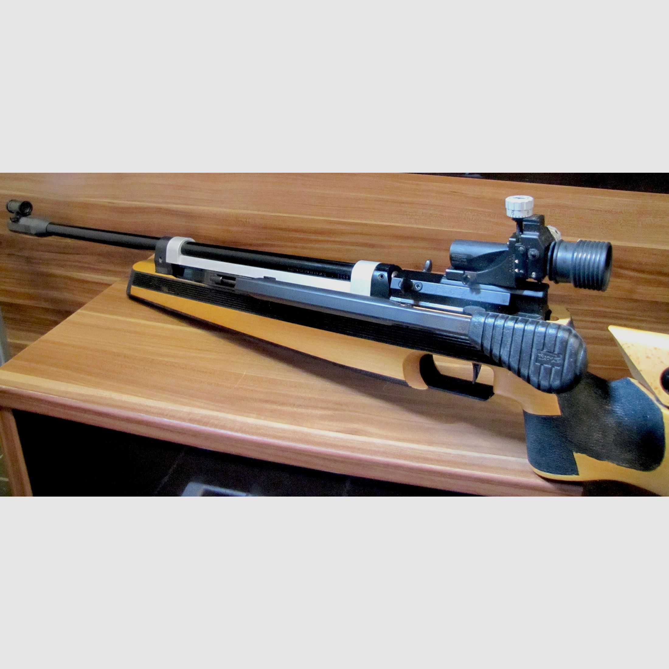 Air rifle Anschütz Super Air 2001 with left-hand stock