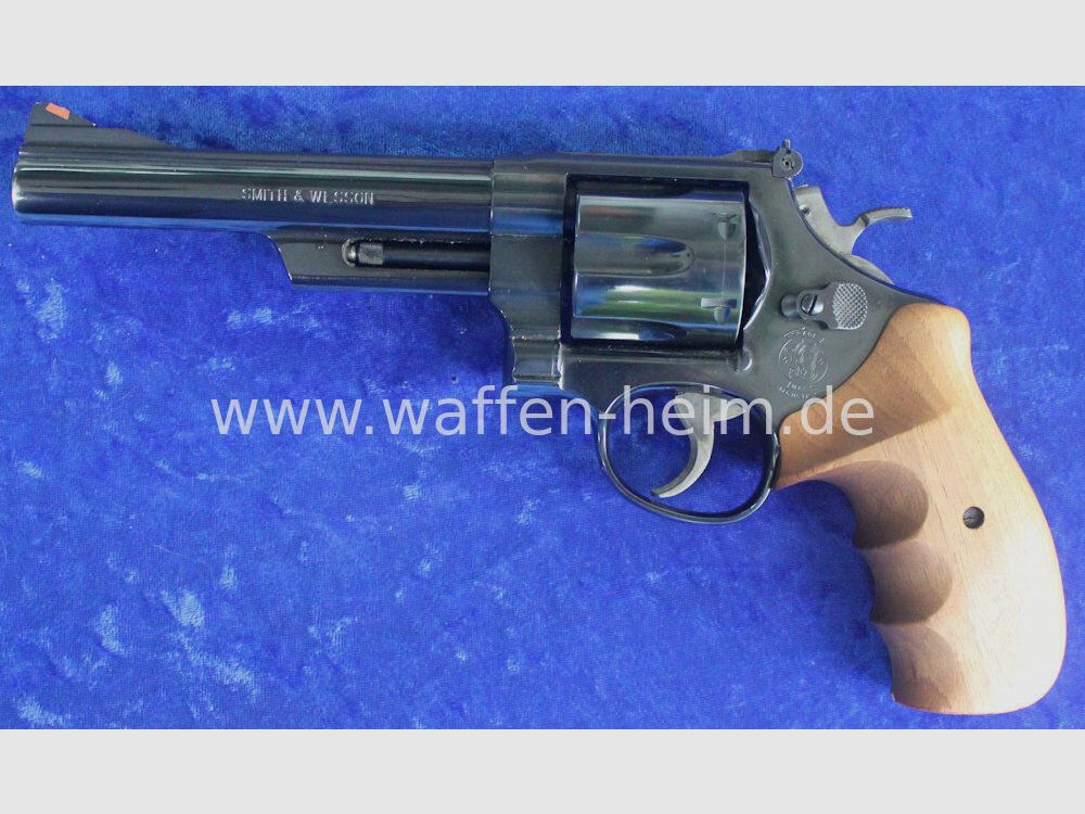 Smith & Wesson 29 - 6