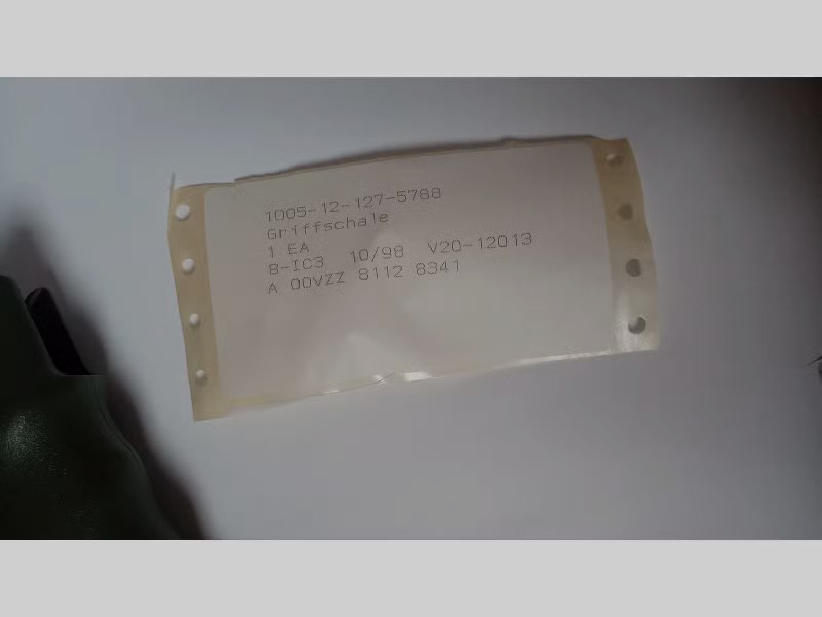 Unbenutzter original Surplus G3 Pistolengriff Griffstück Griff helles Grün inkl. Schraube Zettel und der OVP