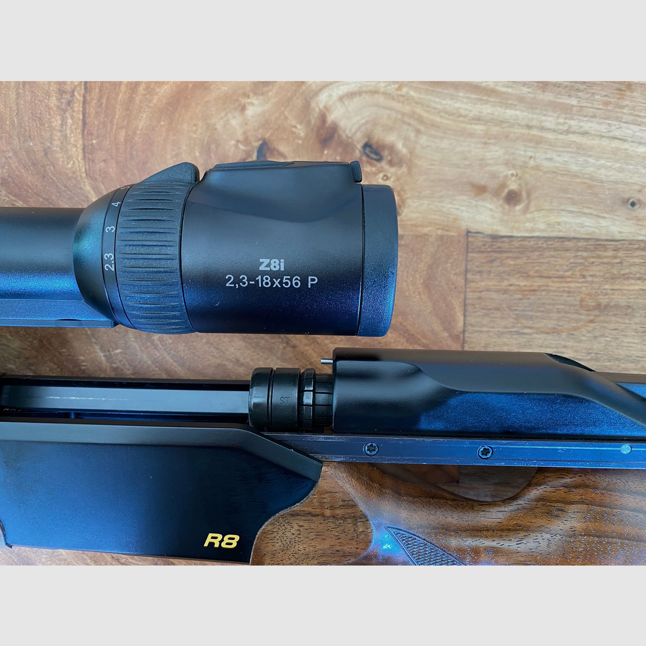 Swarovski Z8i 2,3-18x56 P SR Abs. 4A-I mit Blaser Sattelmontage und Ballistikturm