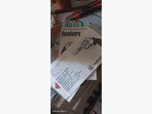 Rewolwer Smith & Wesson 6" lufa