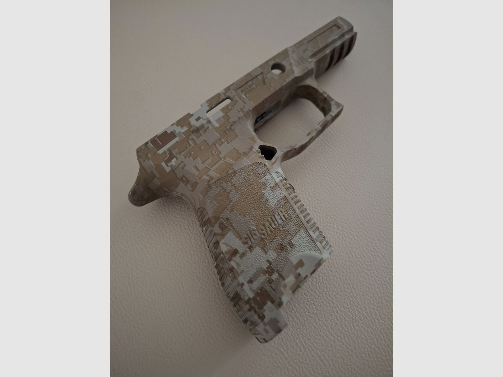 Oryginalny chwyt do Sig Sauer P250/P320 Camo, zdjęcie 7 z 8
