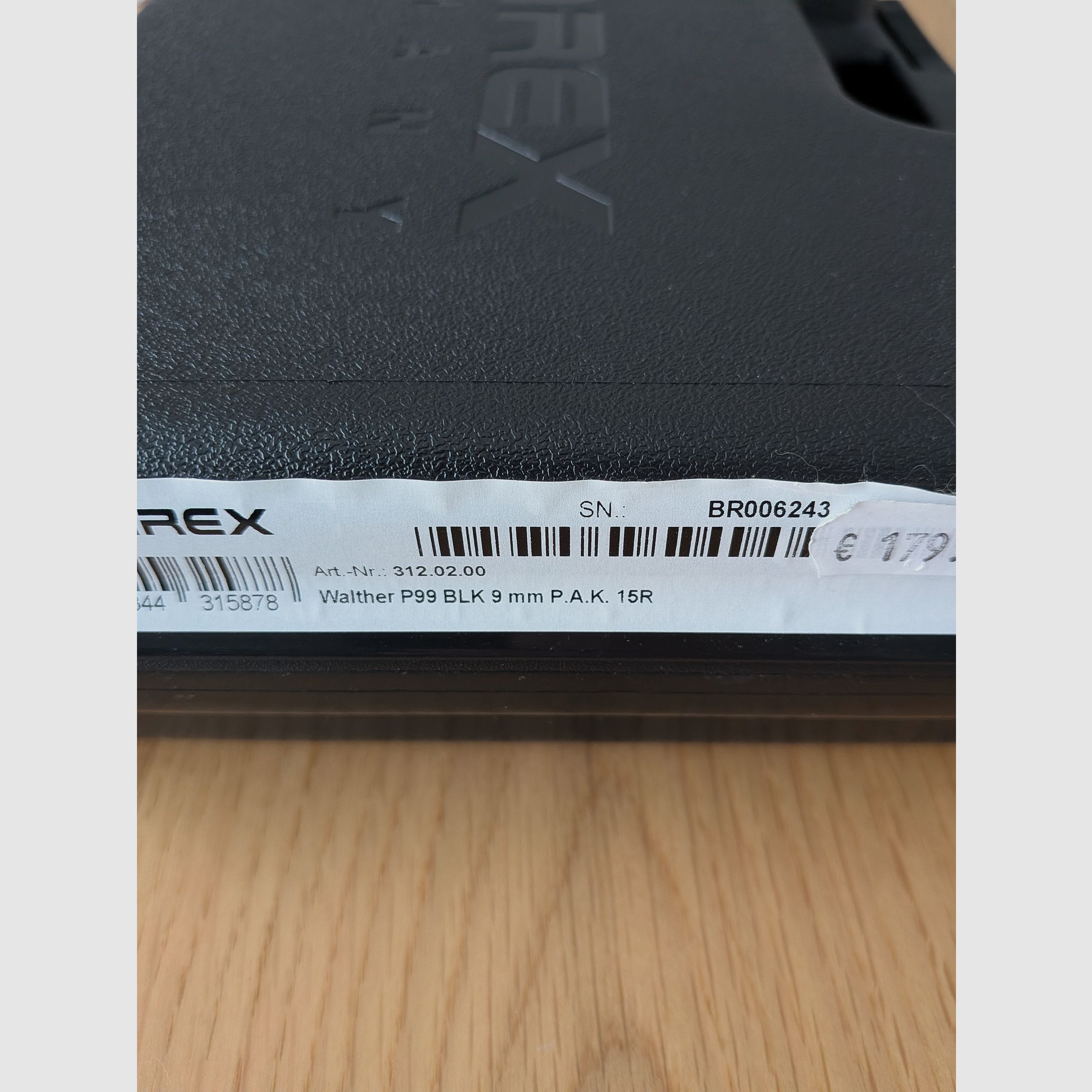 Walther P99 cal. 9mm P.A.K ++ NEW++ blank firing pistol P 99