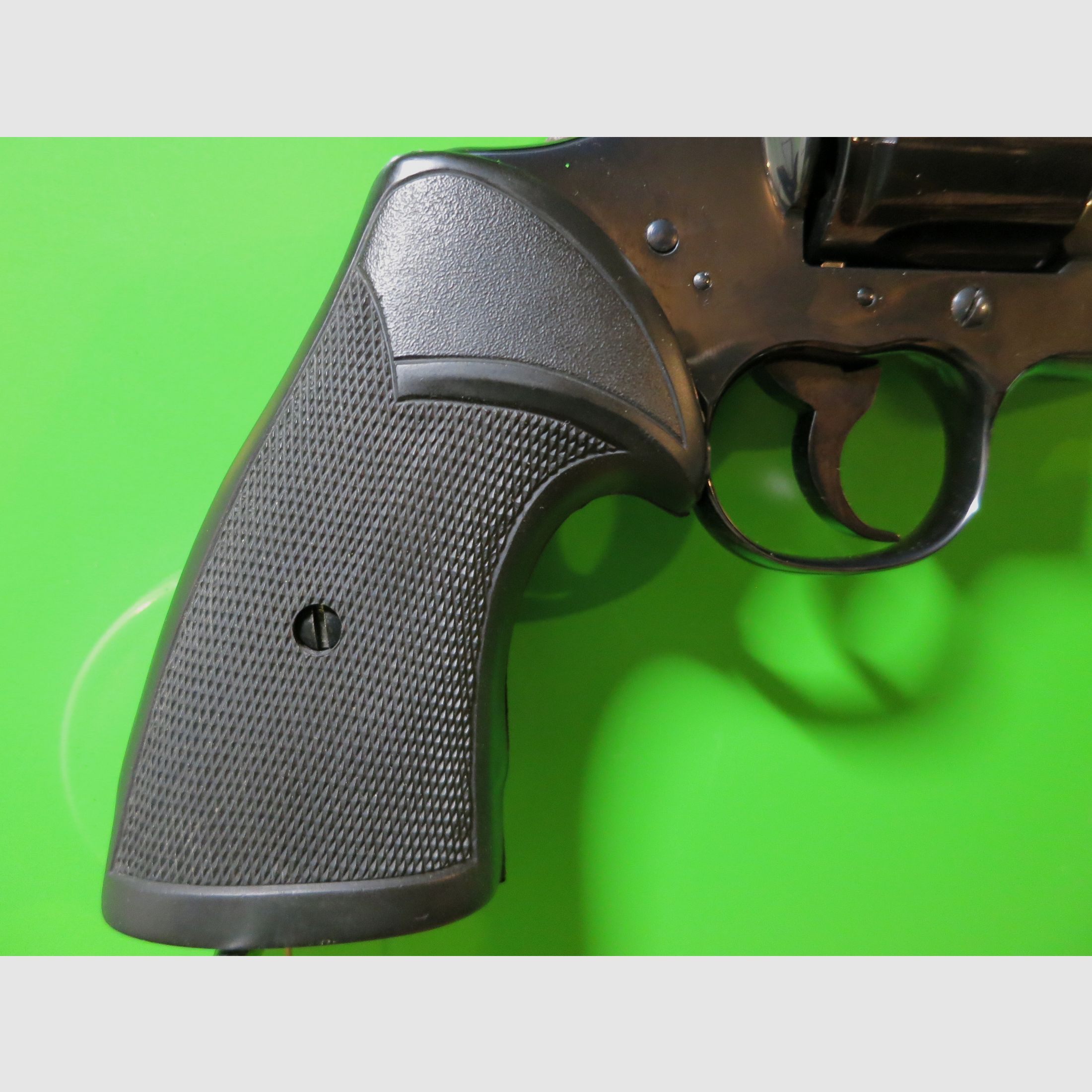 1985 COLT PYTHON, Royal Blue, .357 Magnum, 6" Lauf, Gummi-Sportgriff   #19-