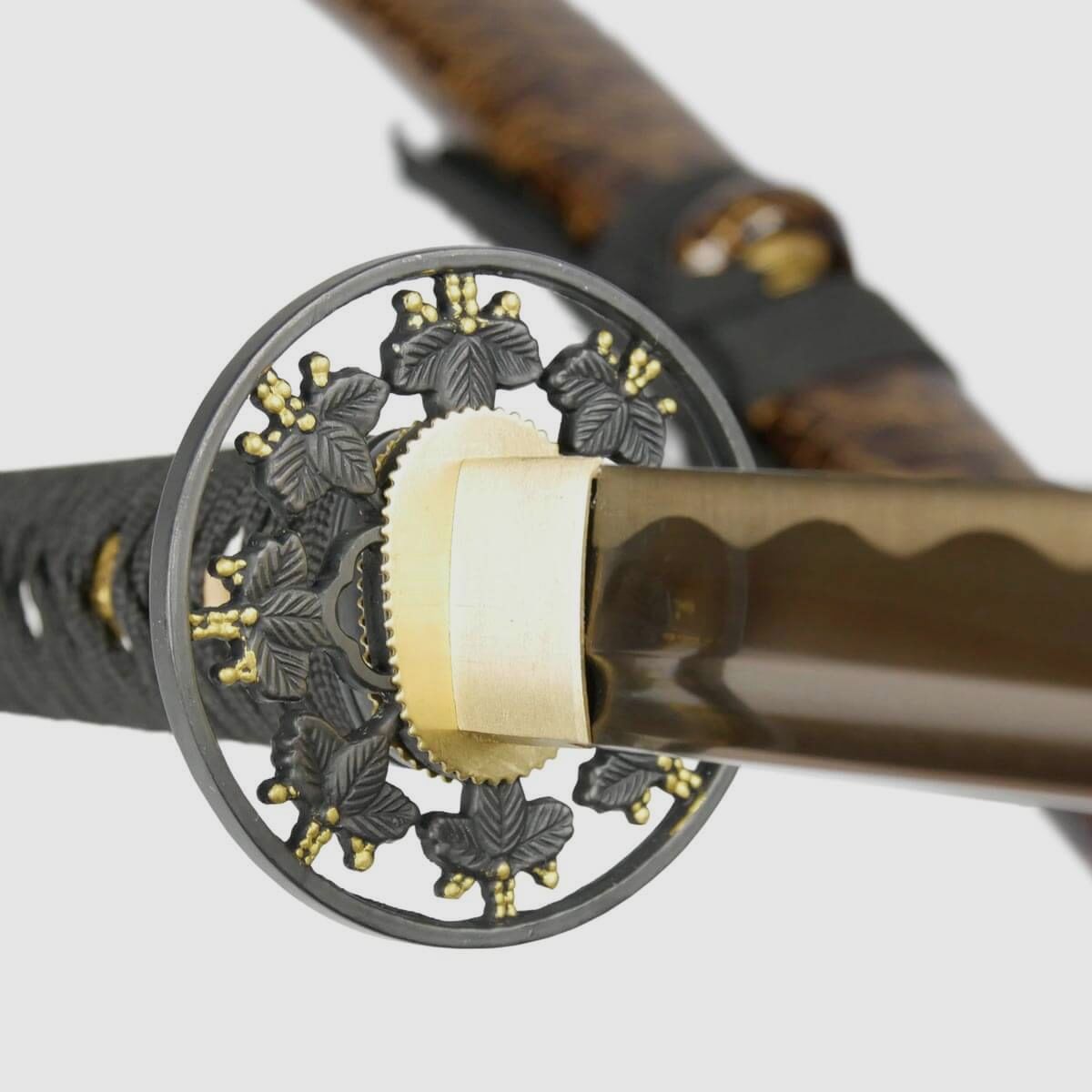 Złoty samurajski katana z złotą klingą