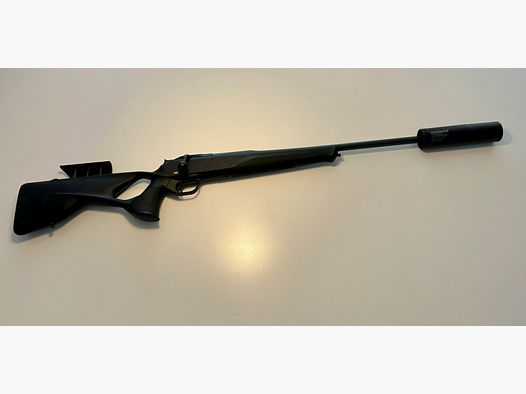 Blaser R8 Ultimate .30-06 – verstellbarer Schaftrücken – sehr gepflegt, schussarm + Hausken Schalldämpfer
