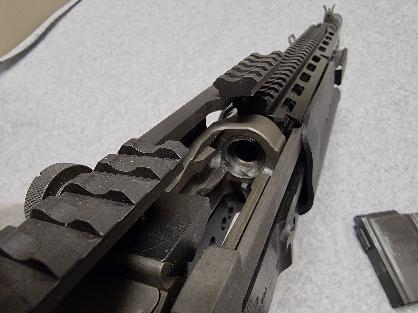 LuxDefTec LDT M14 Socom mit original Sage EBR Chassis + original Springfield Armory M1A Montage