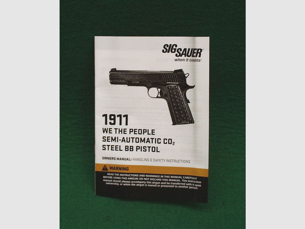Sig Sauer	 1911 CO2 Pistole