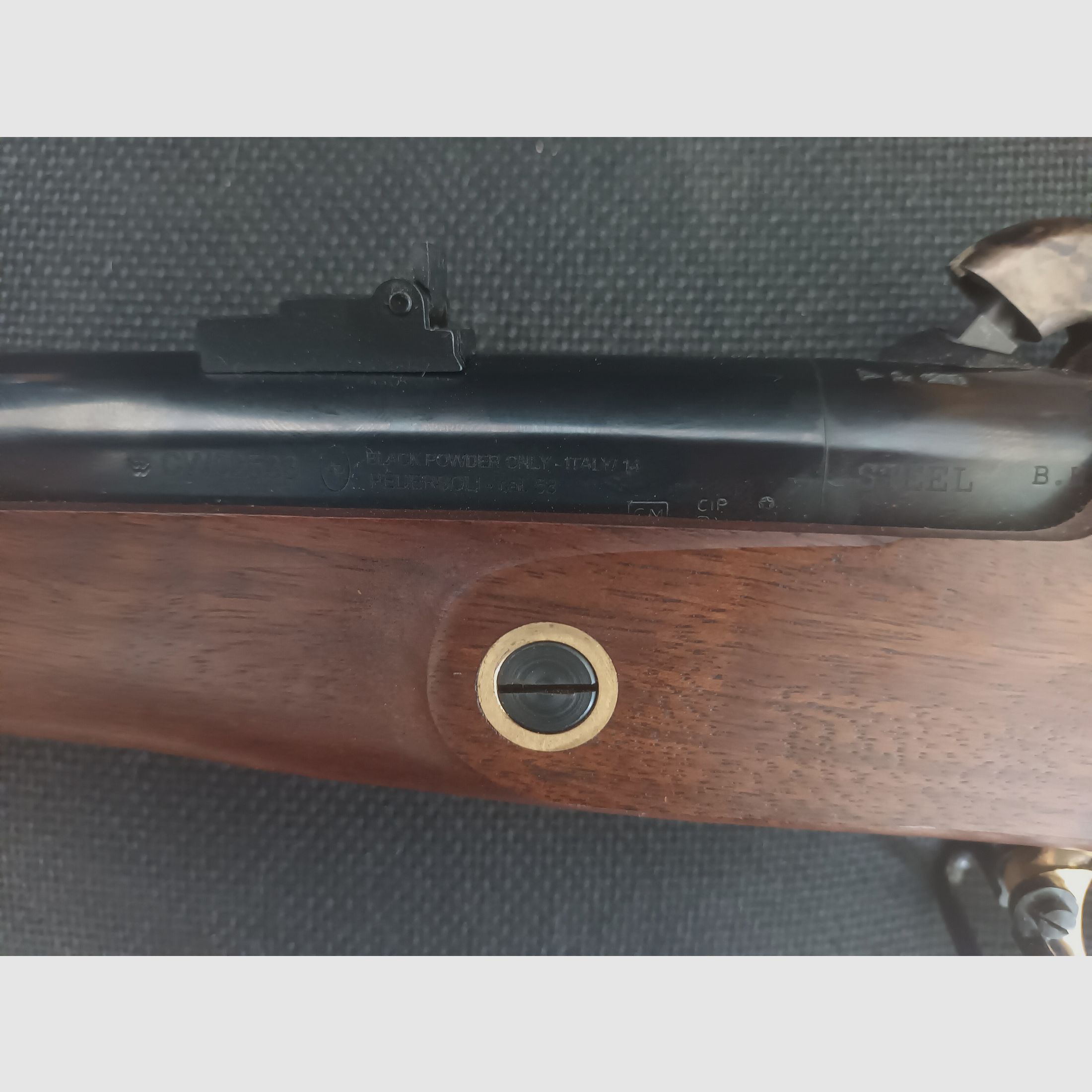 Perdersoli Gewehr 58   Ardesa Pistole 45  mit Zubehör