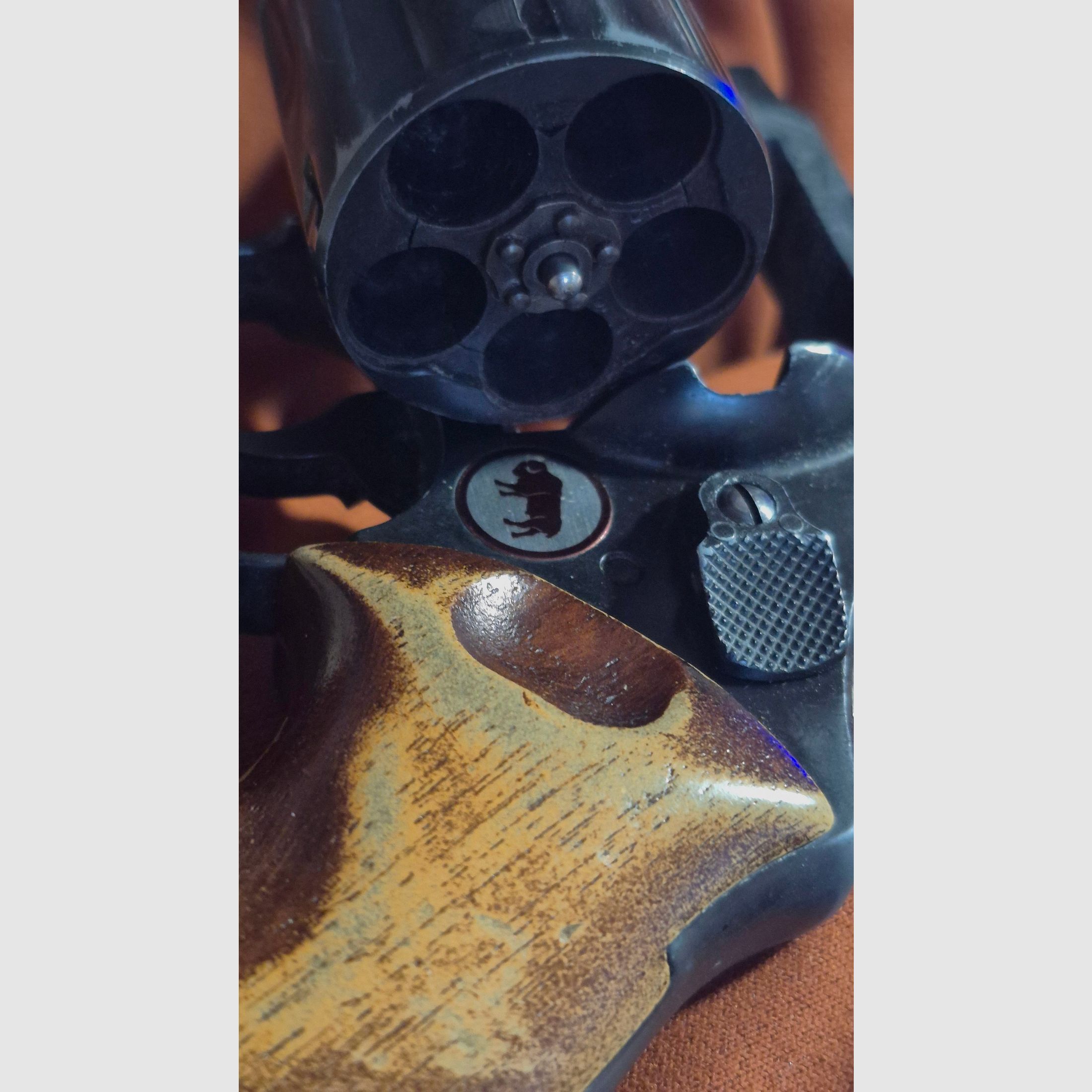 ME 453 kal. Rewolwer z śladami użytkowania