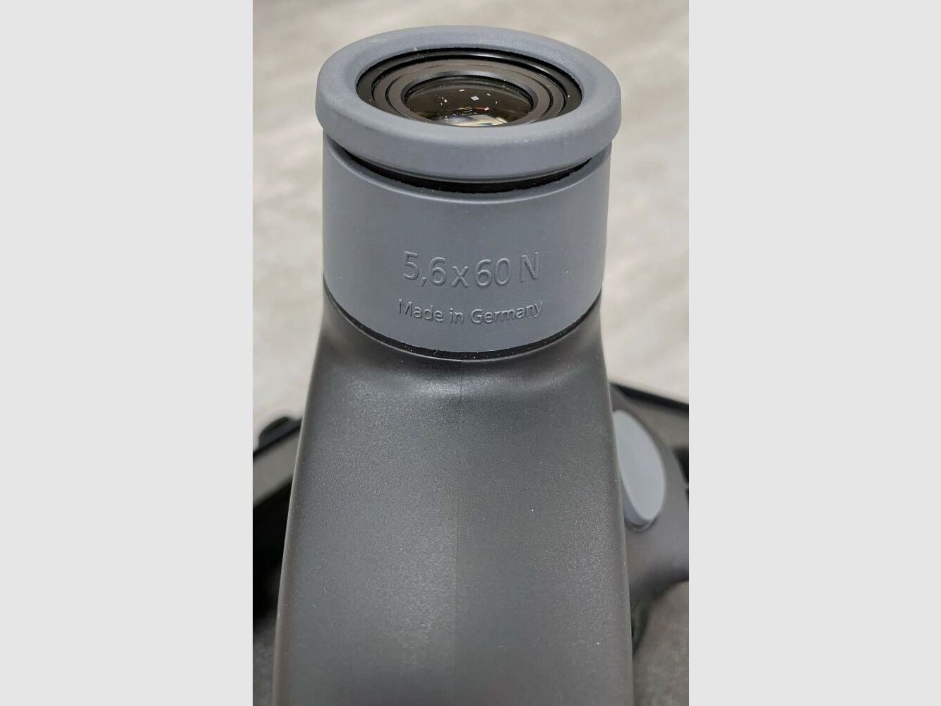 ZEISS Nachtsichtgerät 5,6x60 N Mono