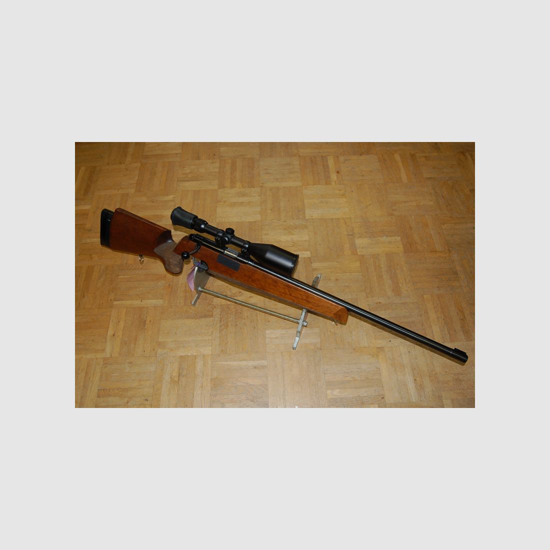 Anschütz M 1407 Matchbüchse Kal 22lr + ZF Tasco4-12x56 Abs 1 auf Festmontage im Bestzustand