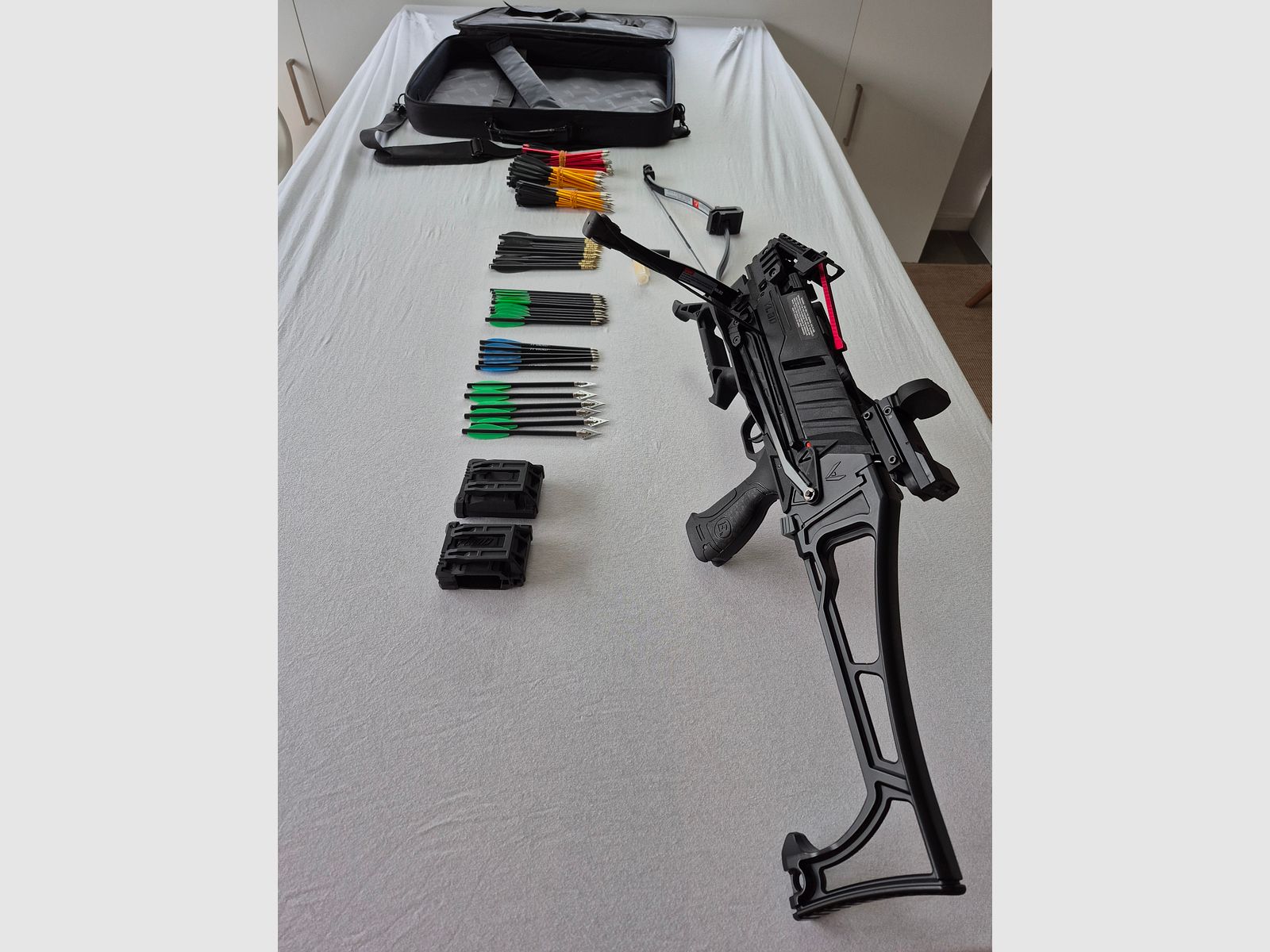 VLAD Pistolenarmbrust mit Mega Zubehör