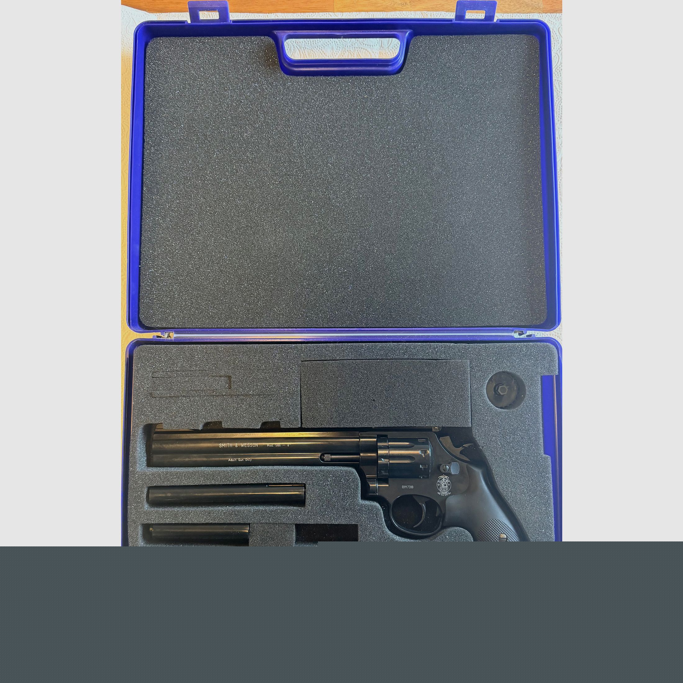 CO2-Revolver im Stil Smith & Wesson Mod. 586 inkl. Wechselläufe