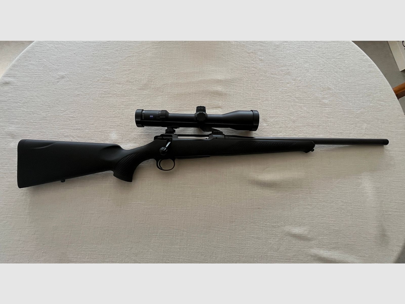 Sauer 101 Classic XT 308 Win.  mit einem Zeiss Conquest V6 2-12x50M Glas und einem Hausken SD JD 184 Schalldämpfer