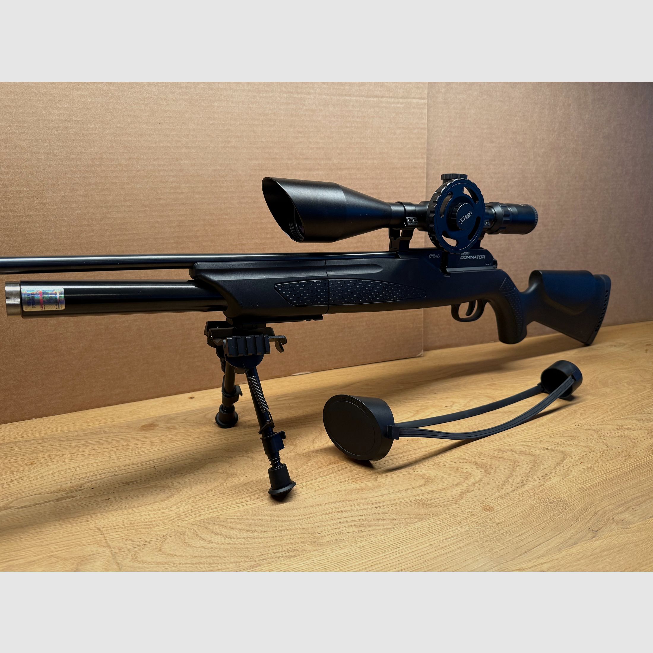 Pressluftgewehr Walther 1250 Dominator FT stock in plastica, scope 8-32x56, suppressor e bipiede calibro 4,5 mm incl. accessori !!!