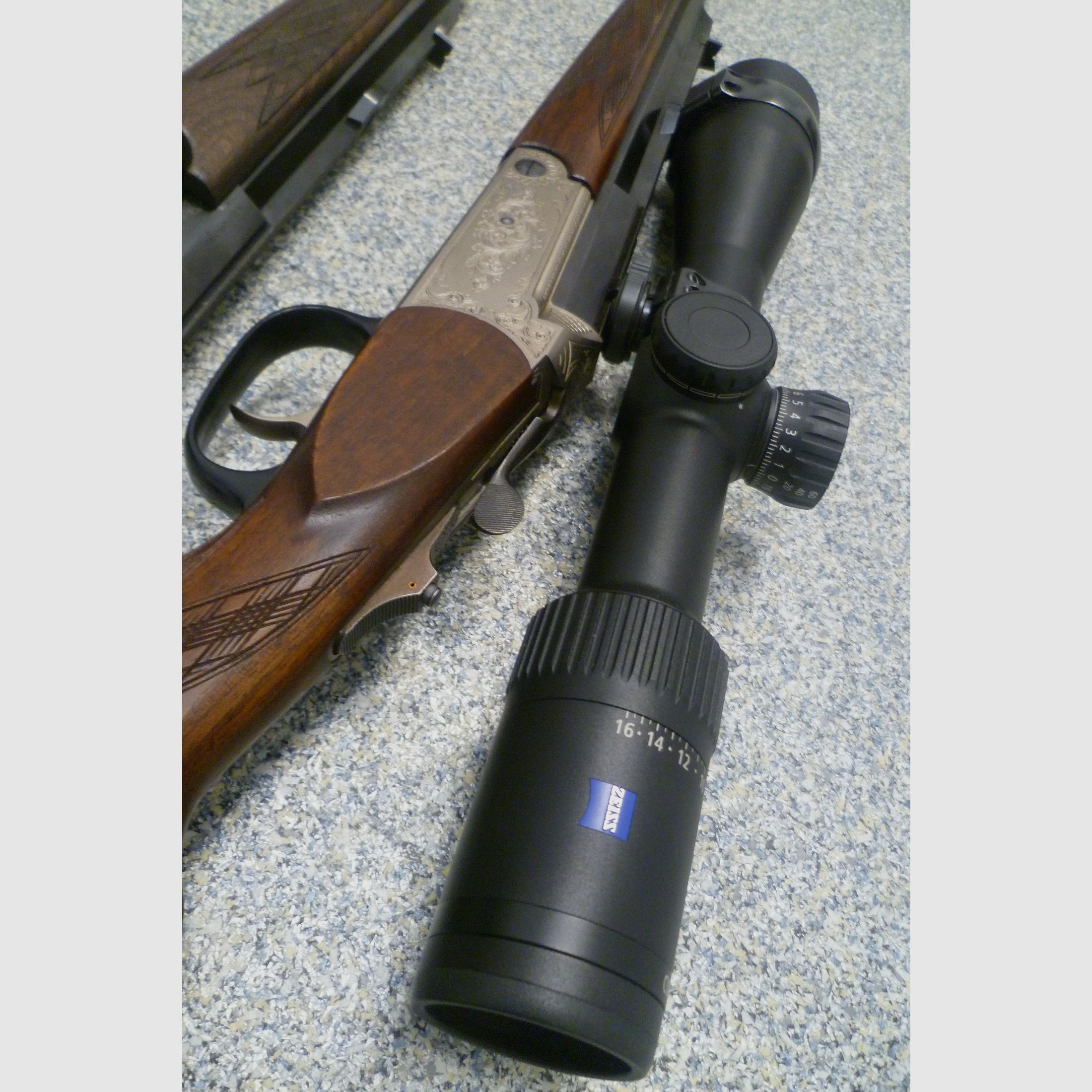 Blaser Kipplaufbüchse K770 5,6x50R Magnum mit Austauschlauf K77 8x68S