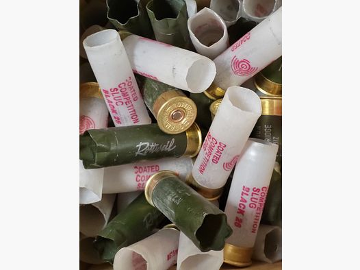 Ca. 90 Hülsen im Kaliber 12 Schrott / Slug Hülsen Leer Hülsen 