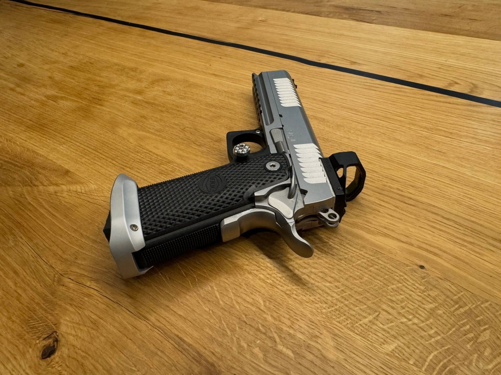 Bul SAS 2 SAW 2011 40 S&W Picatinny Optiken Reddot IPSC