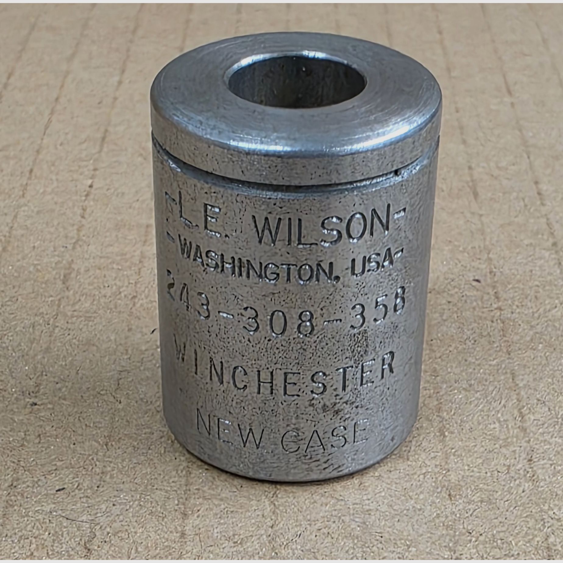 L.E. WILSON NEW CASE .243 .308 .358 soporte para vainas, imagen 1 de 8