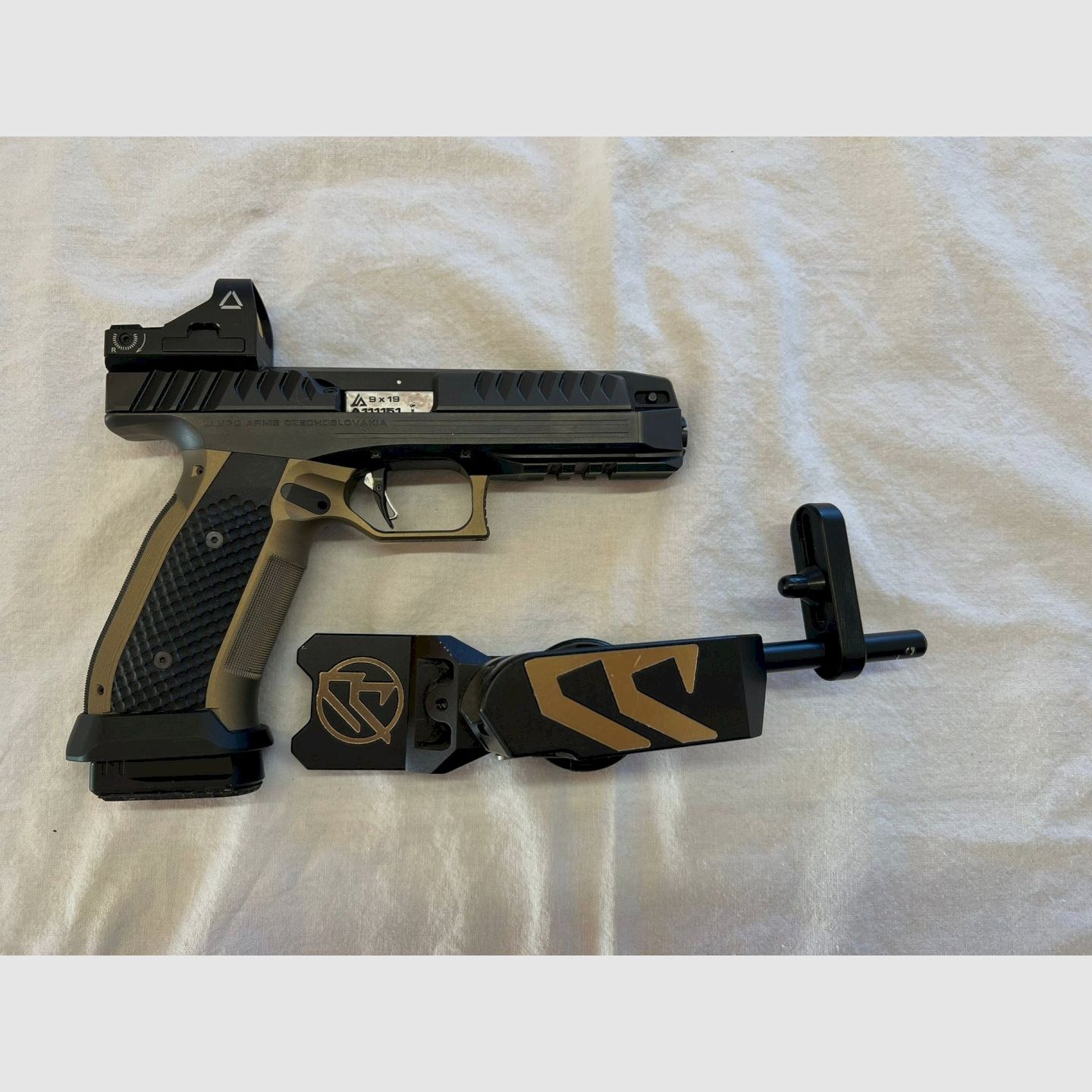 Laugo Arms Alien, Full Kit, 9 mm Luger