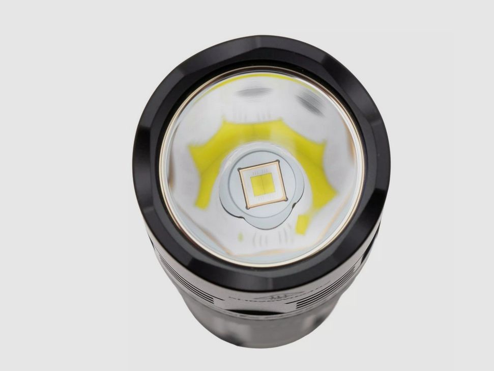 Fenix PD45R ACE lampe de poche programmable, 3 200 lumens, image 5 sur 7