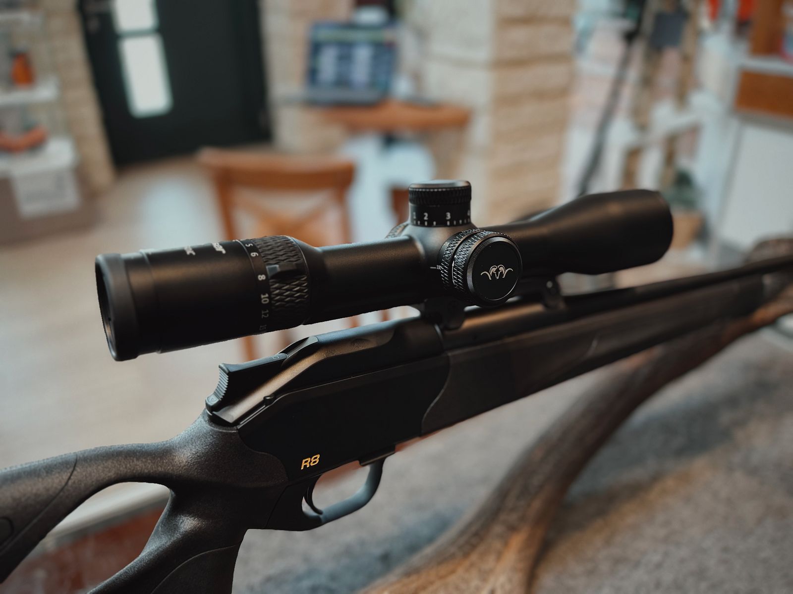 Blaser R8 Ultimate Linksausführung Kal. .308 Win. mit Blaser B2 3-18x50 IC QDC+ – Neuwaffe