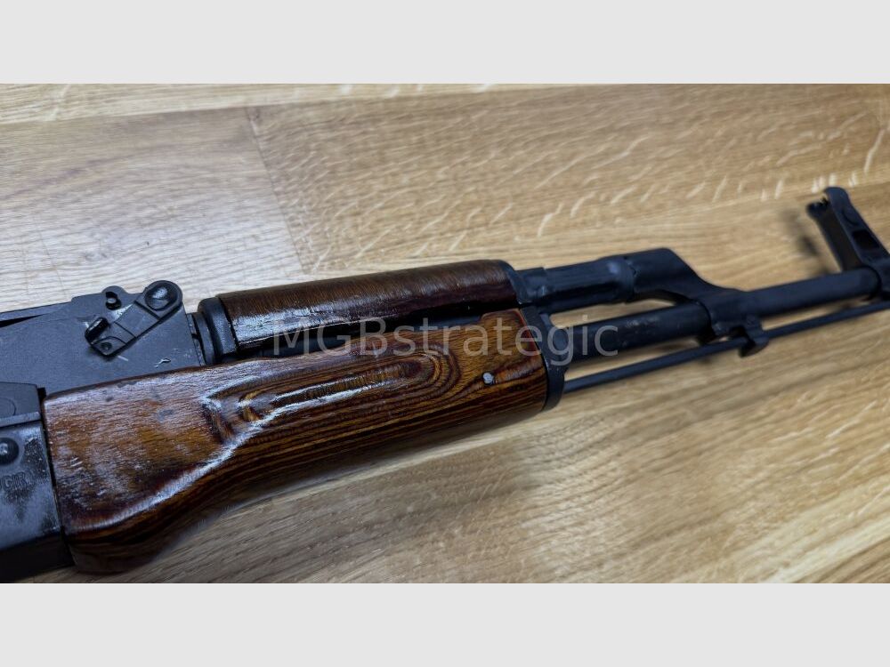 Cugir Modello 63 - fucile semiautomatico 7,62x39 - canna da 42,5 cm calciolo fisso Modello 63 - canna cromata dura - versione civile AKM / sistema AKM / AK47 AK-47