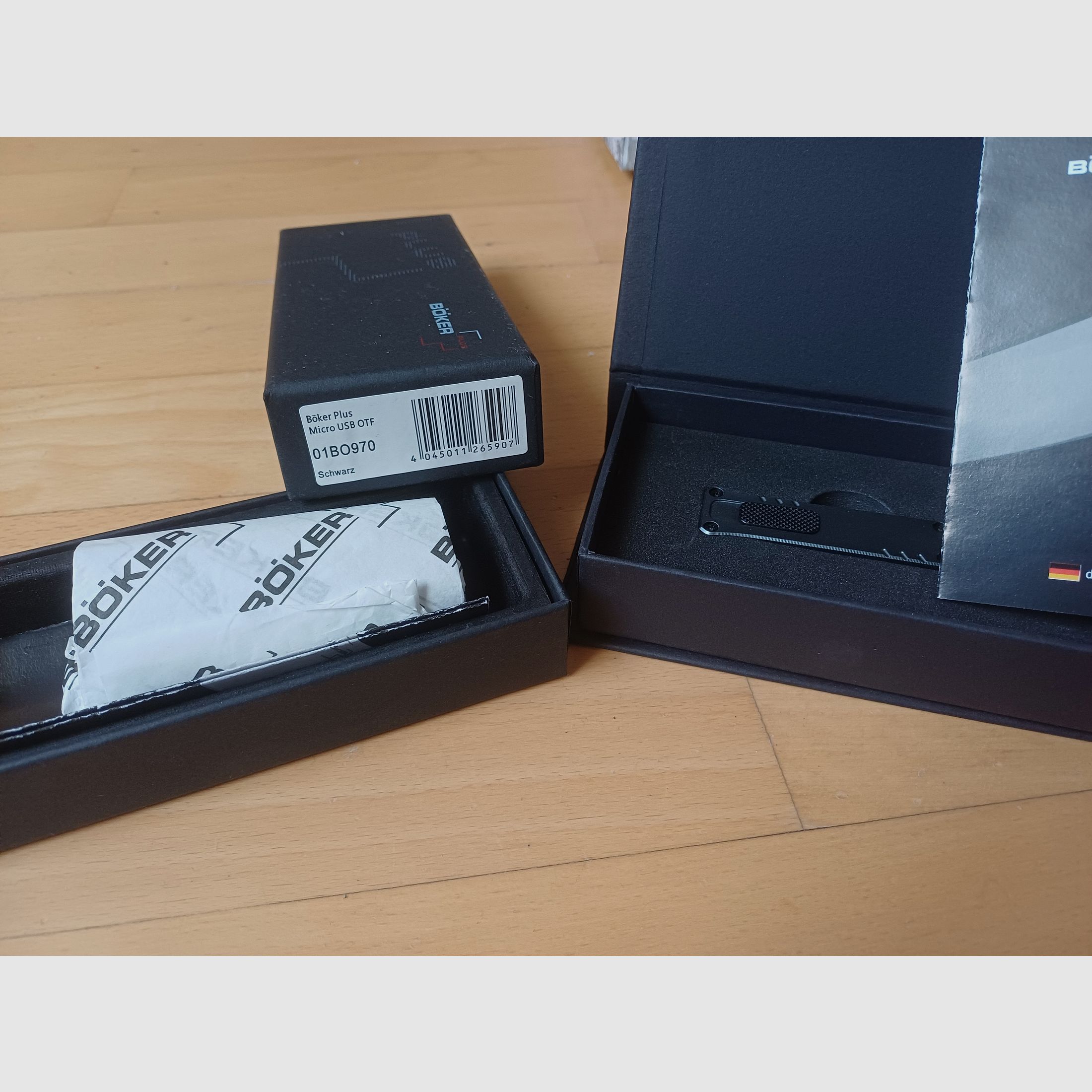 Colección de cuchillos Böker Midgards Cold Steel United Cutlery SOG MTech Micro OTF Jotun Crawford