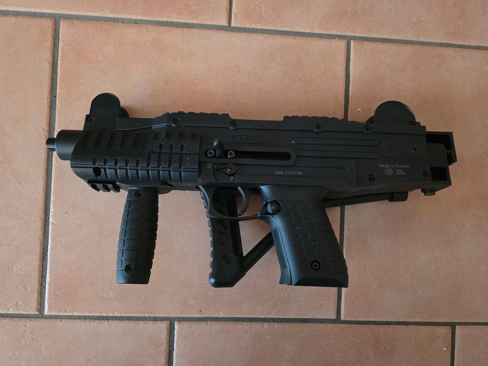 Ekol Asi Pak pistola de máquina 9mm Schreckschuss Gas