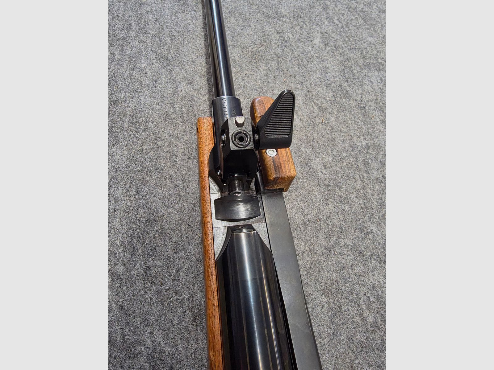 Match Luftgewehr Seitenspanner Walther LGR  sehr selten im tollen Zustand, kaum benutzt.